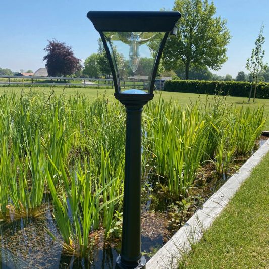 Solar buitenlamp London lantaarn midden hoog zwart op zonne energie