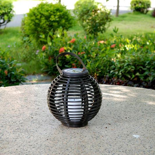 Vier stuks Solar Lantaarn Basket Medium en Small Rotanlook lamp op zonne energie