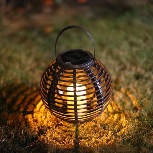 Set van twee stuks Solar Lantaarn Basket Medium en Large Rotanlook lamp op zonne energie