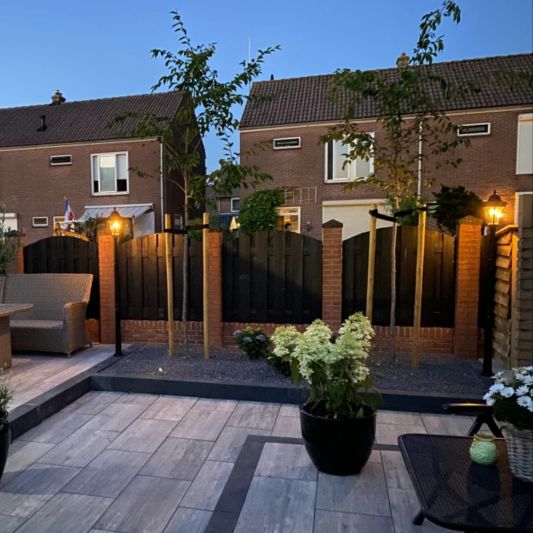 Solar lantaarn Sheffield midden hoog op zonne energie