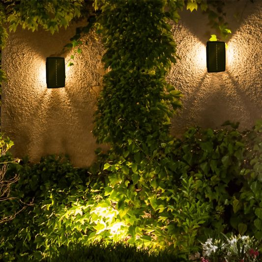 Solar up down wandlamp Njord met warm wit licht