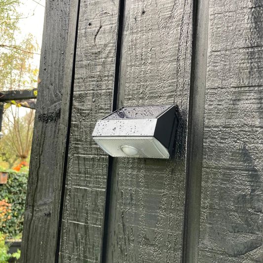 Solar Wandlamp Beam met schemer- en bewegingssensor op zonne-energie