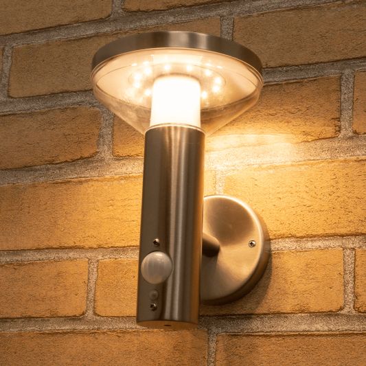 Solar wandlamp Lugano met bewegingssensor op zonne-energie