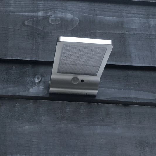 Solar wandlamp Slim II met 49 leds en bewegingsmelder RVS op zonne-energie