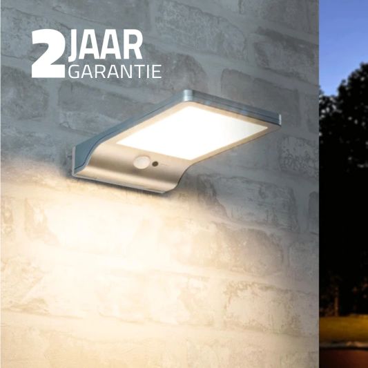 Solar wandlamp Slim met 36 leds en bewegingsmelder Zilver