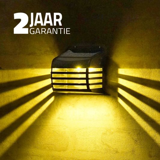 Zwarte solar wandlamp Stripe op zonne-energie set van 4