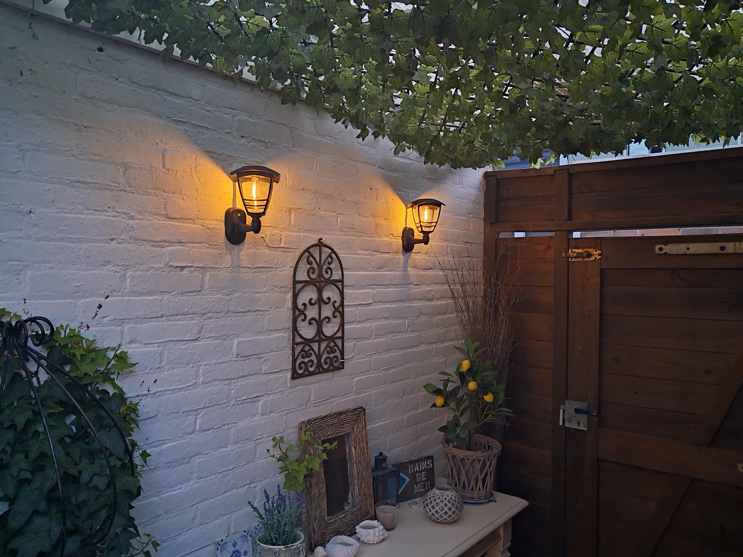 Solar wandlamp Prickle met warm wit licht set van 2