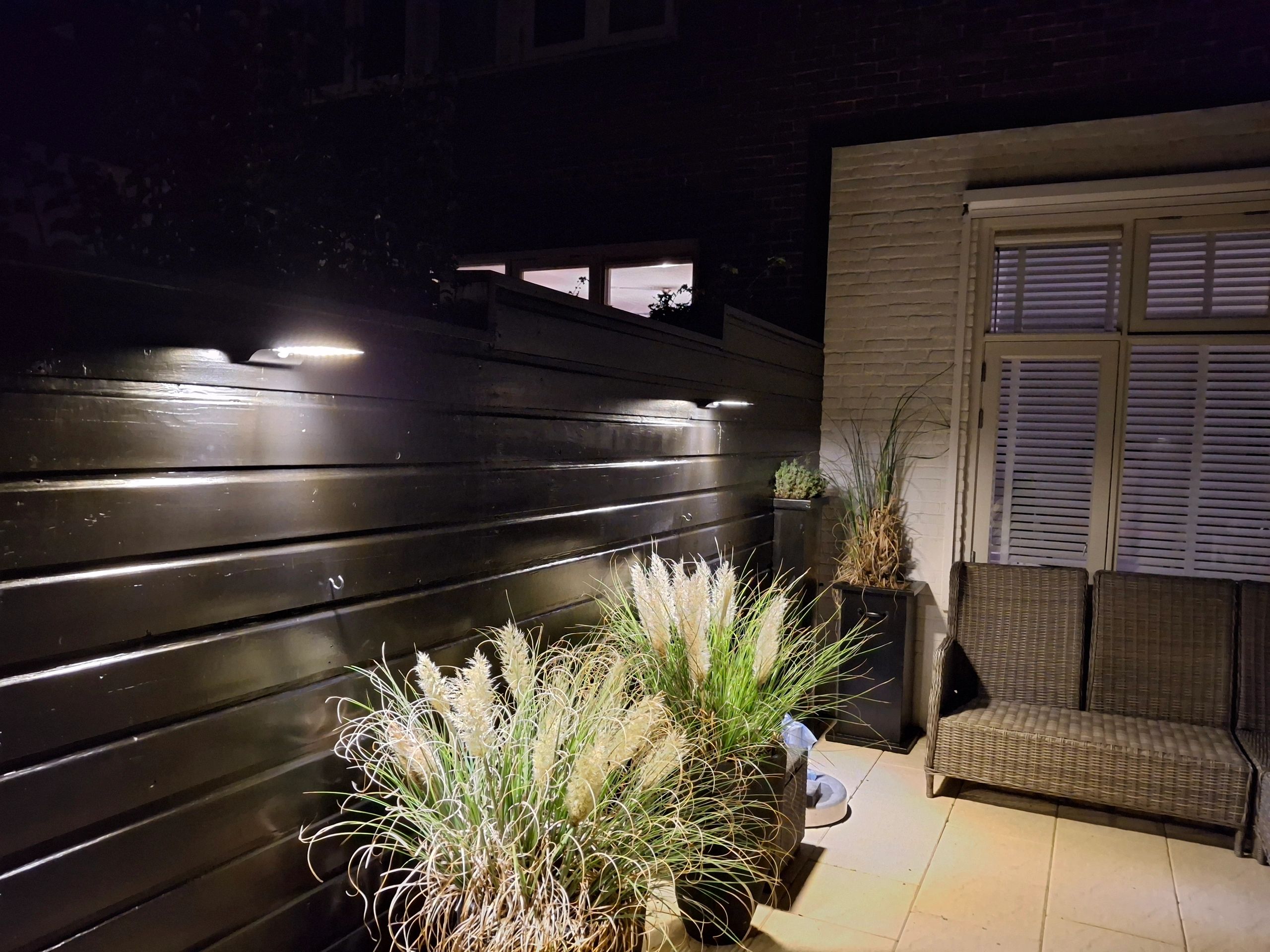 Solar wandlamp Slim met 36 leds en bewegingsmelder Zwart op zonne energie