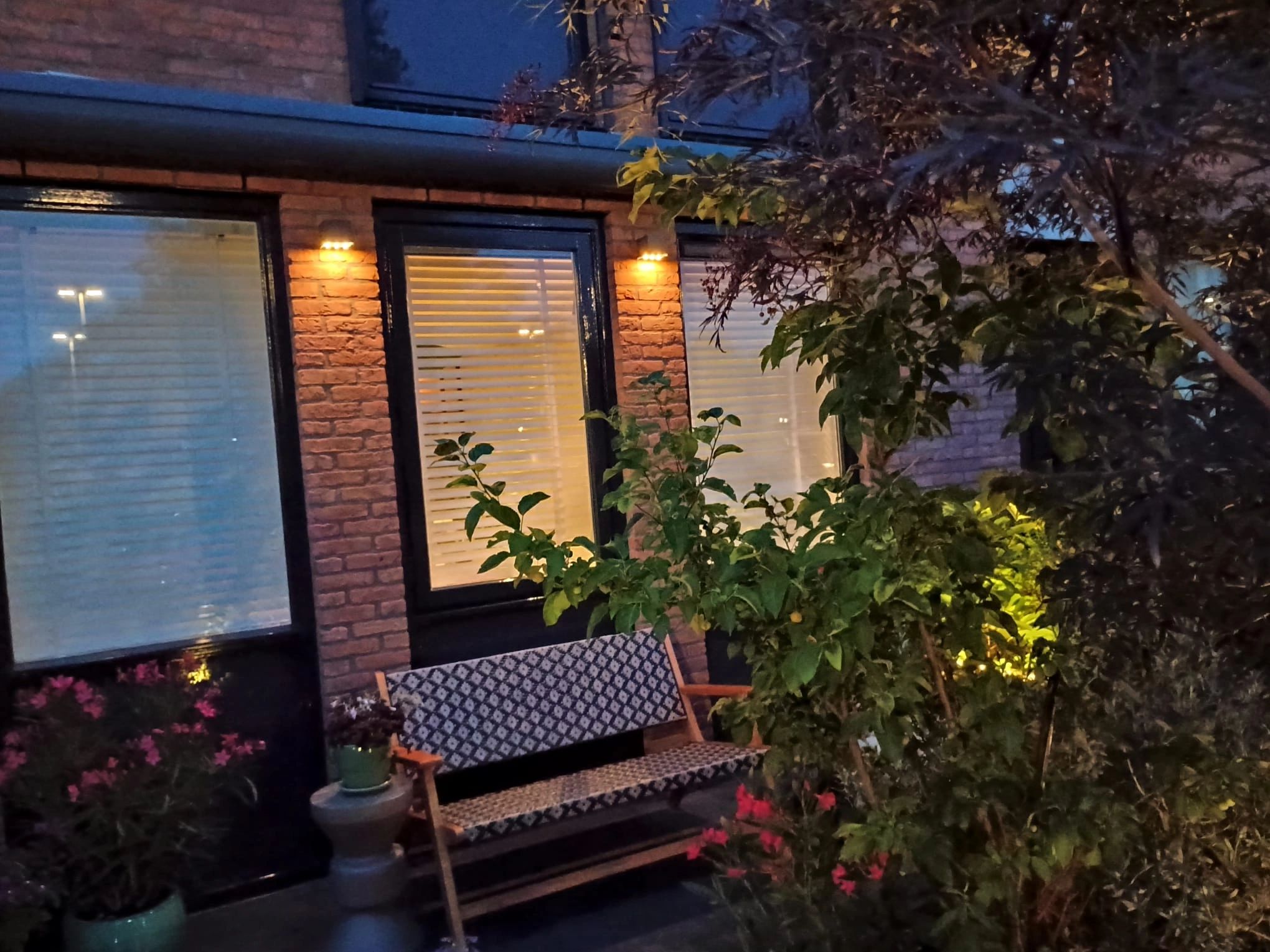 Solar LED wandlamp op zonne energie Sven recht - Voordeelset van 2 stuks