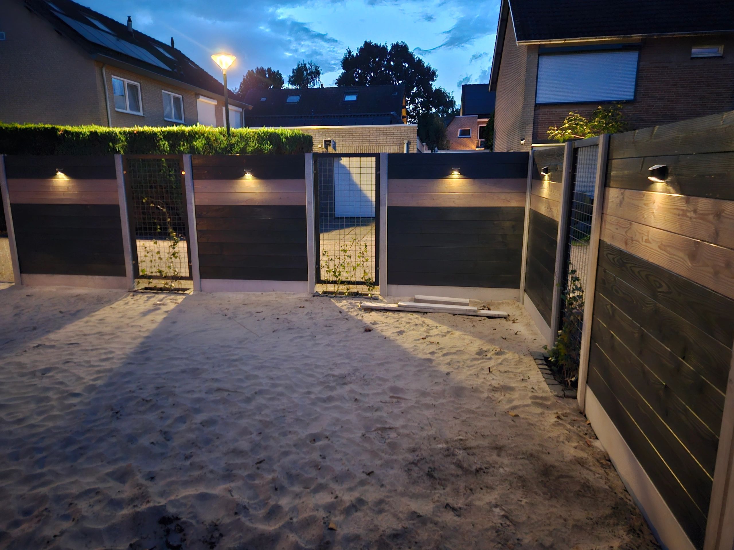 Solar wandlamp Quinn RVS zwart op zonne energie 2 stuks