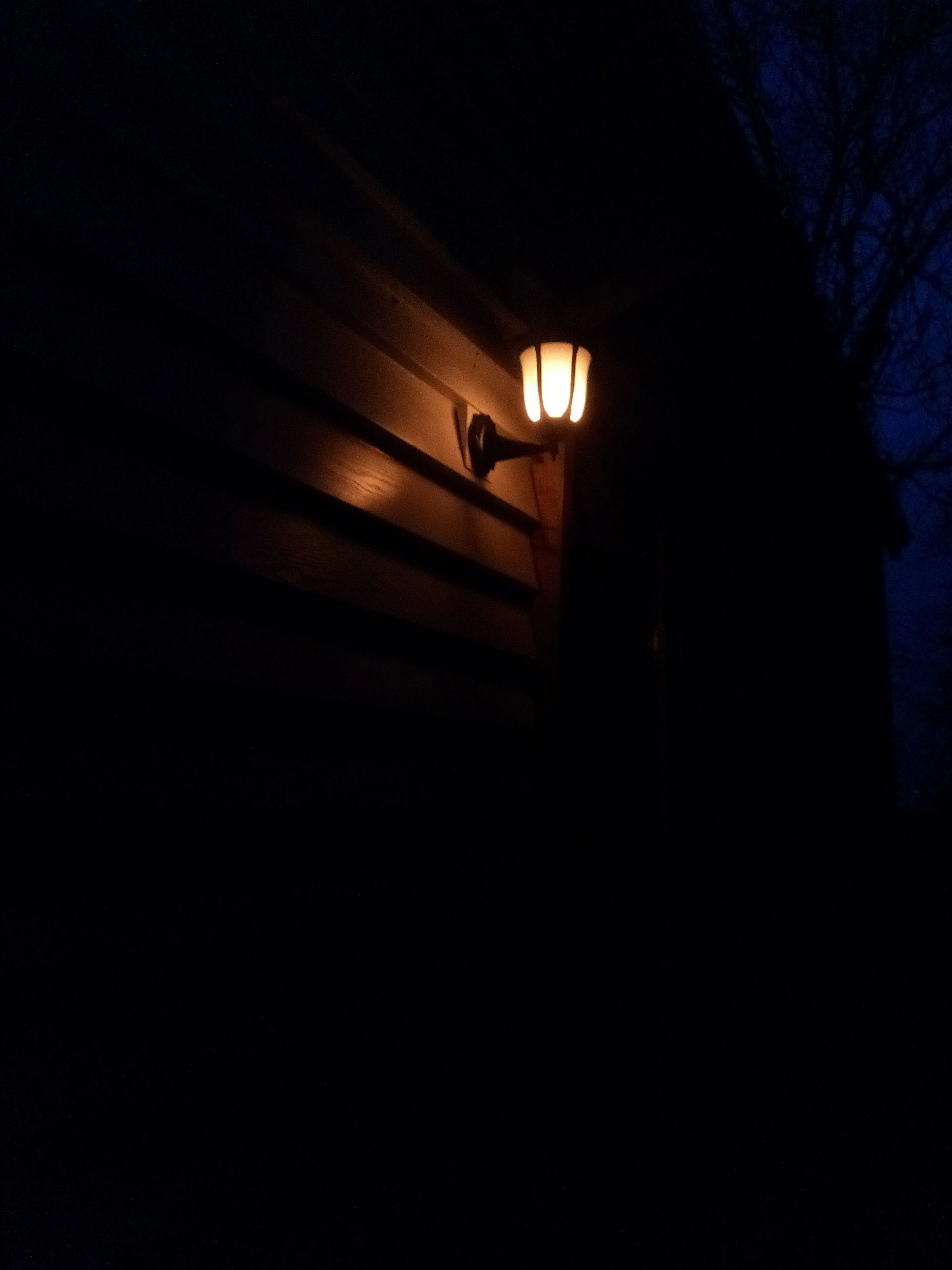 Solar wandlamp Pieck met vlameffect en schemersensor voordeelset