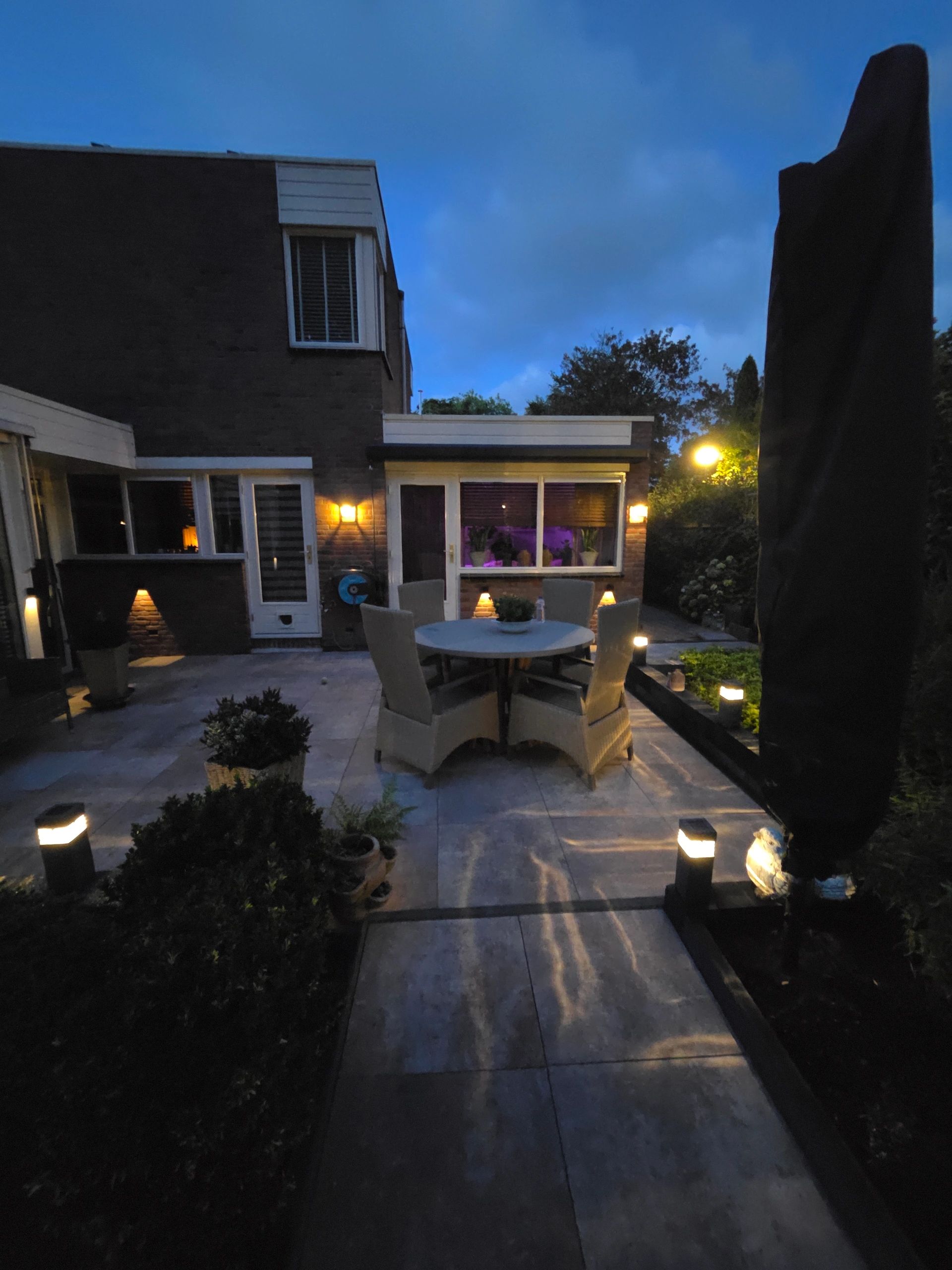 Solar LED wandlamp Noah | Warm wit licht | Met LED filament lamp