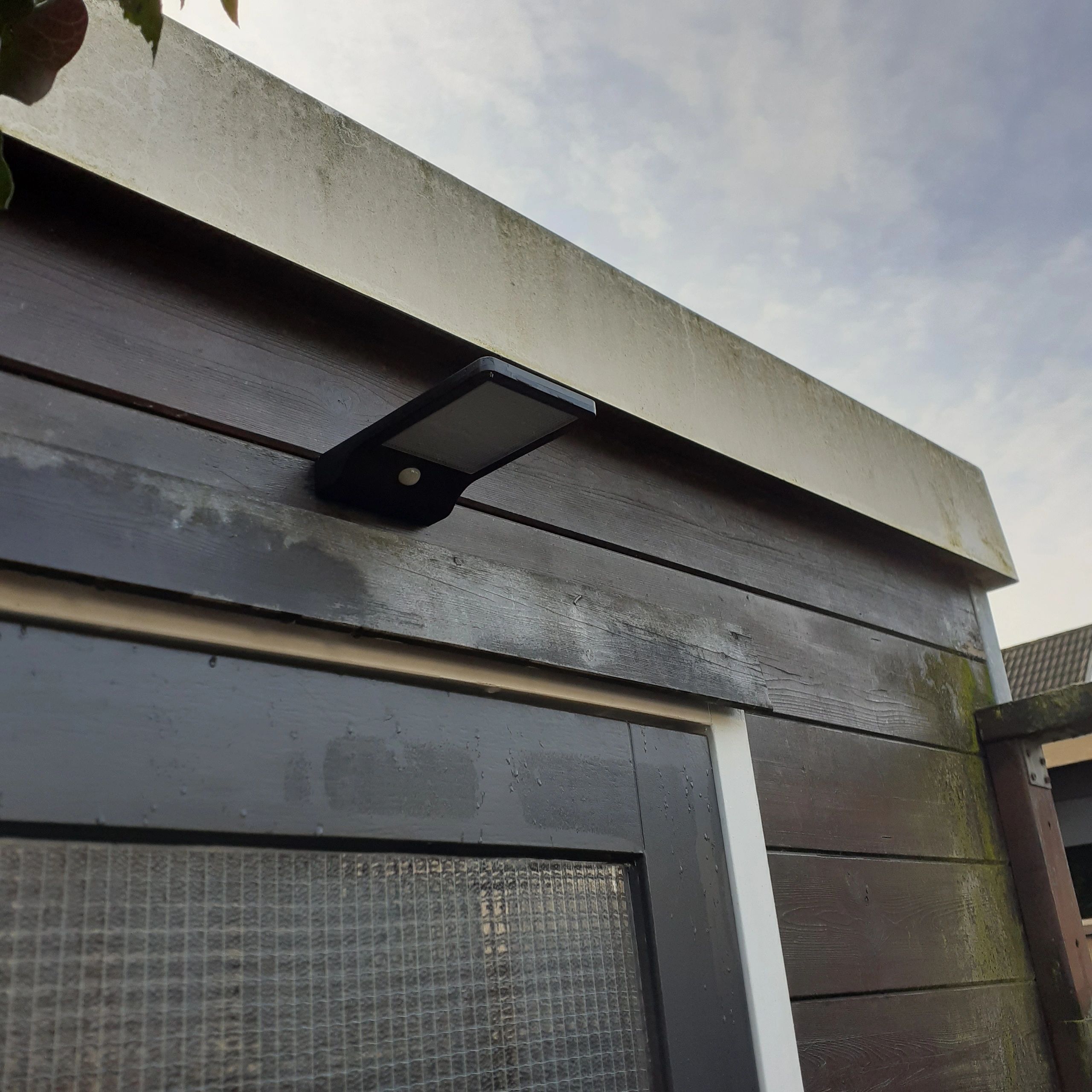 Solar wandlamp Slim met 36 leds en bewegingsmelder Zwart op zonne energie