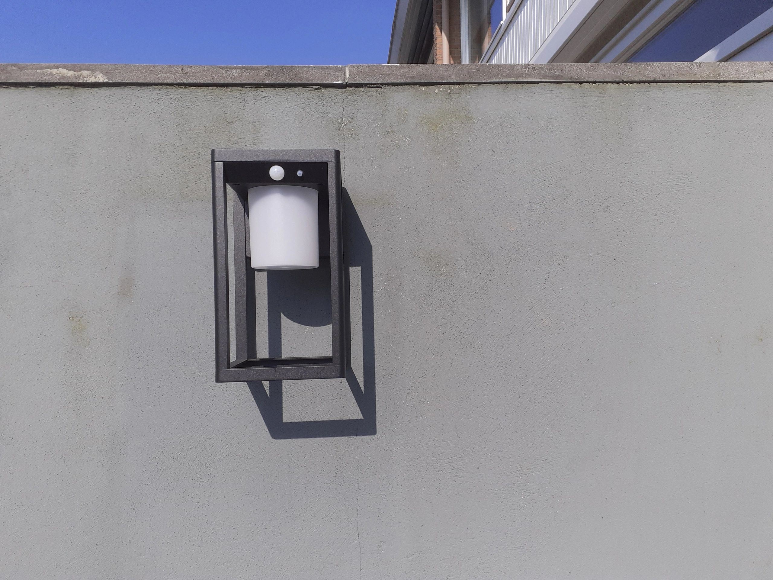 Solar LED wandlamp Svea op zonne energie