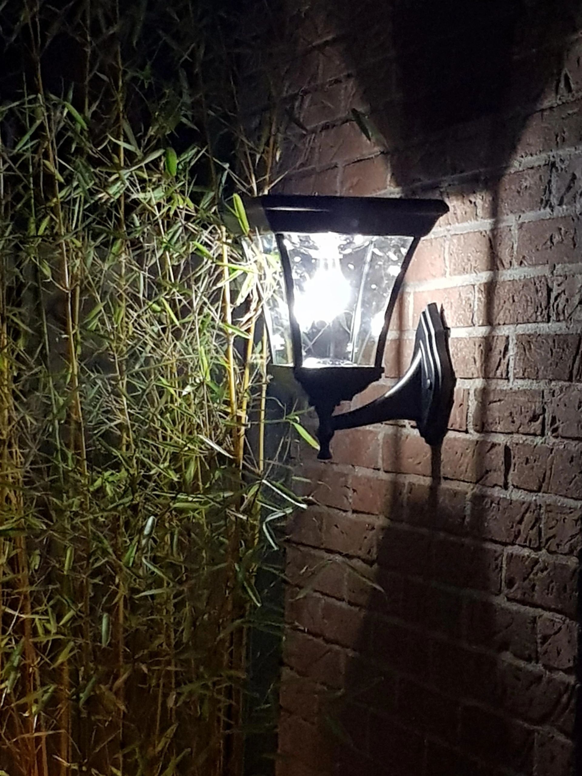 Solar buitenlamp London wandlamp op zonne energie