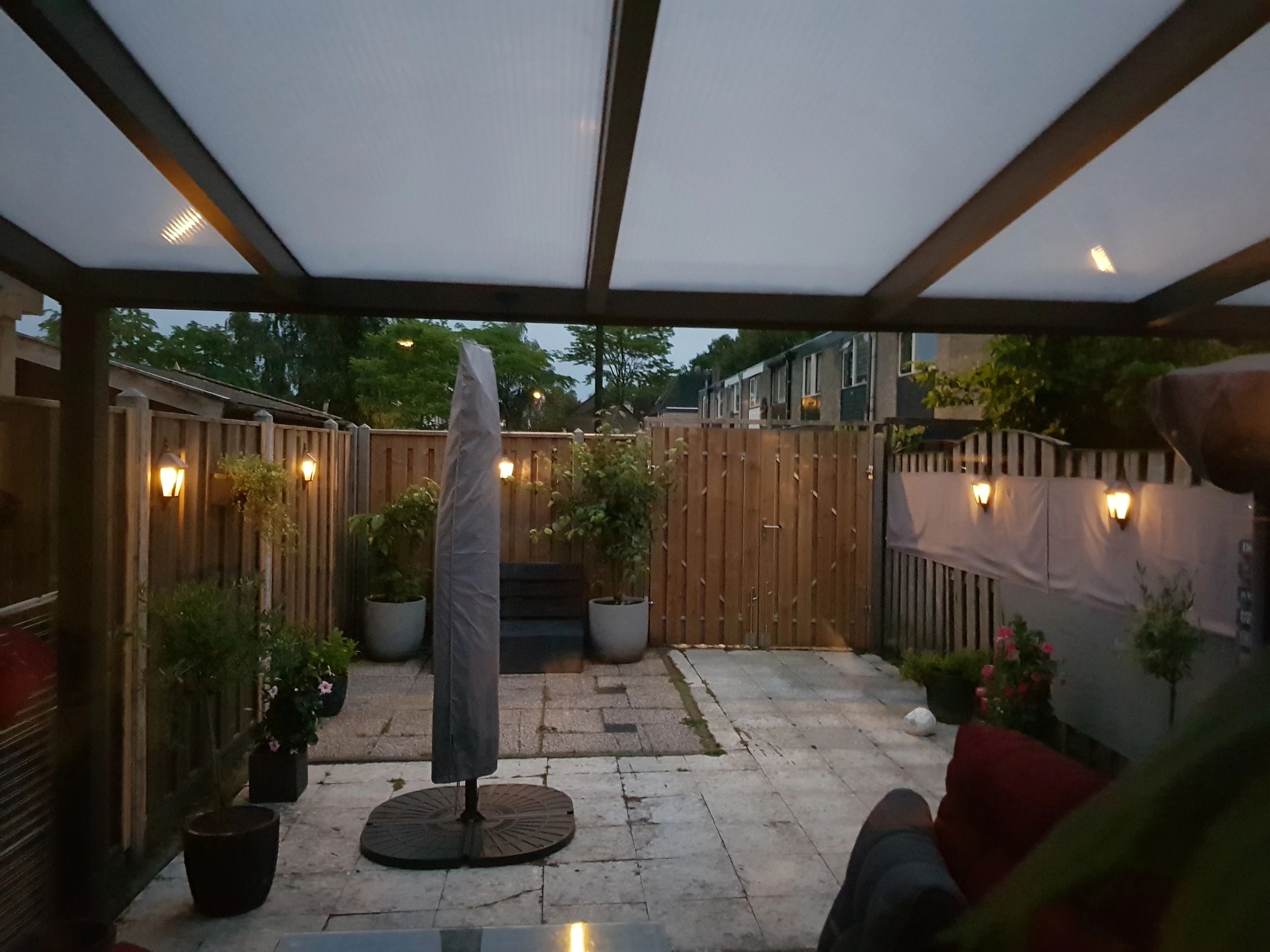 Solar wandlamp Monty klassieke buitenlamp op zonne energie