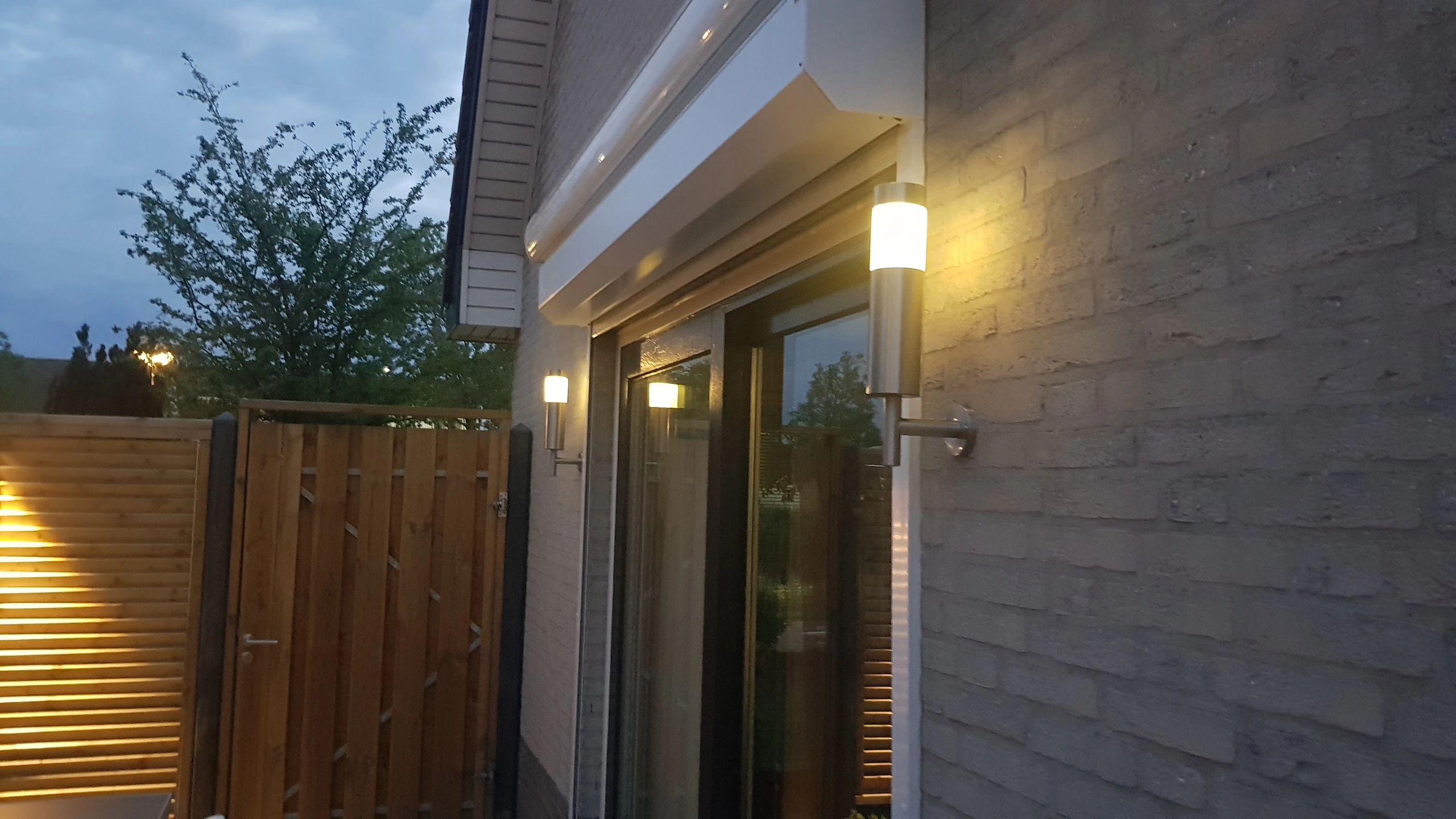 Solar wandlamp Lucifer RVS op zonne energie - Voordeelset 4 stuks