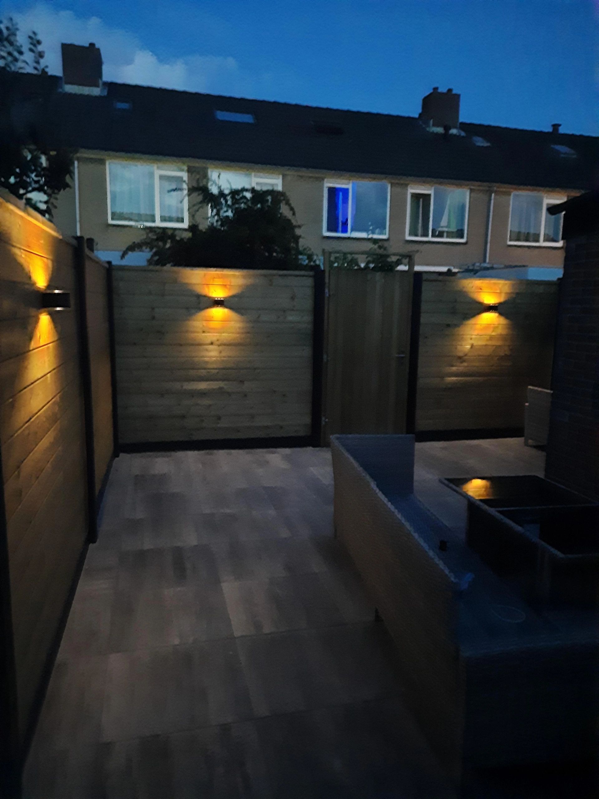 Solar LED wandlamp up downlight Emme rond