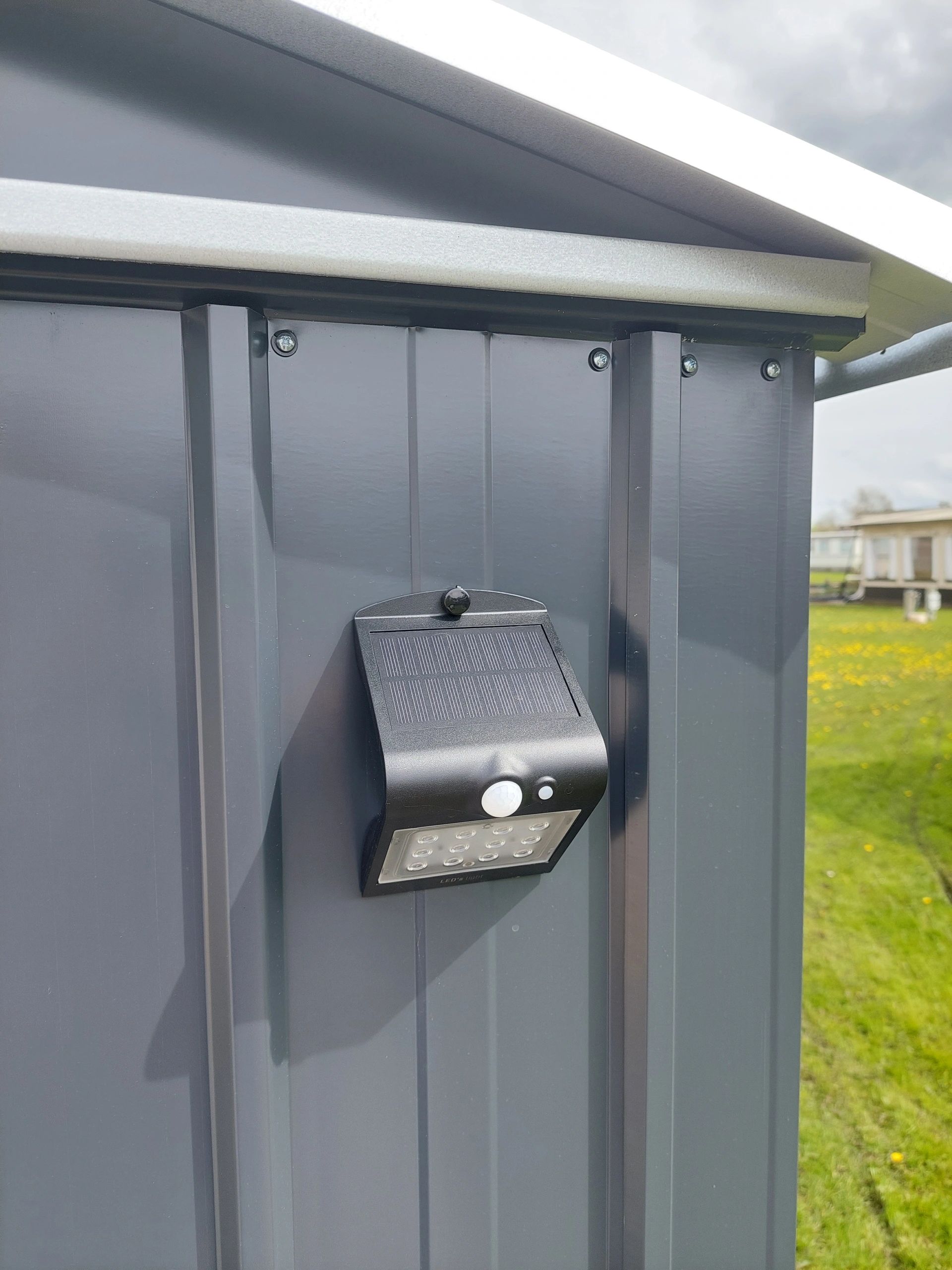 Solar wandlamp Carl met 14 leds en bewegingsmelder op zonne energie
