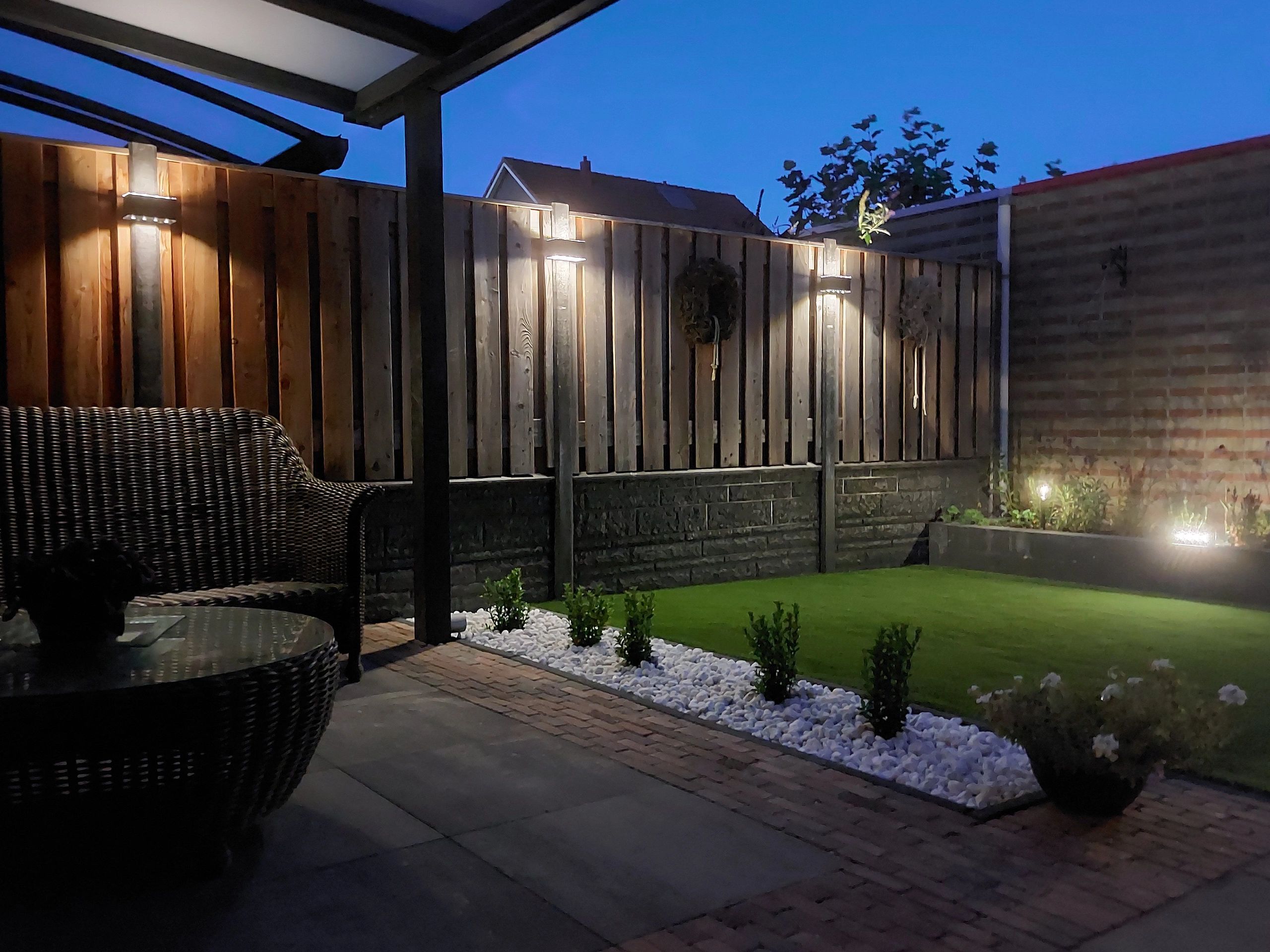 Solar LED wandlamp up downlight Olaf