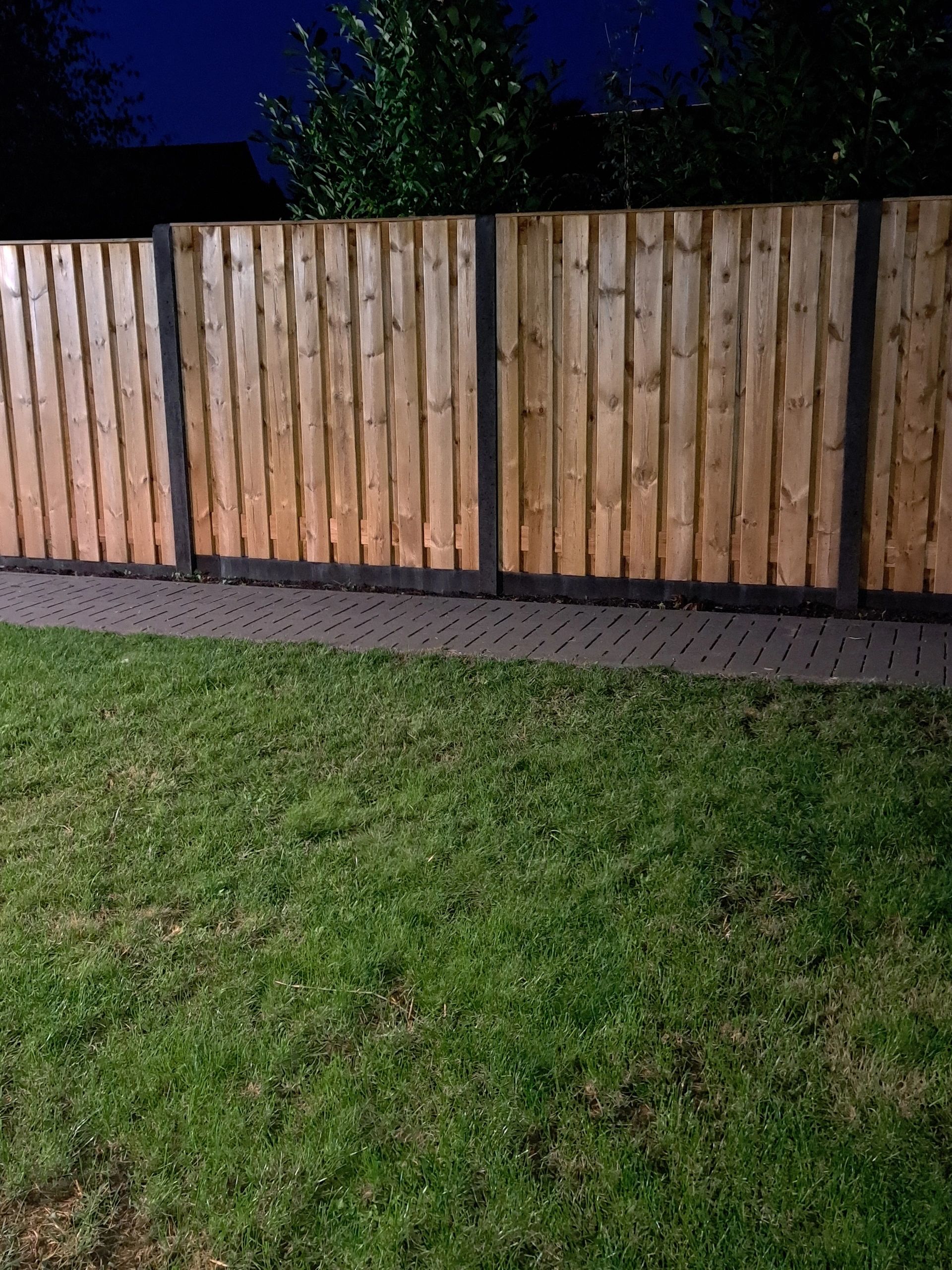 Solar RVS buitenlamp Glare met bewegingssensor - Moderne wandlamp op zonne-energie