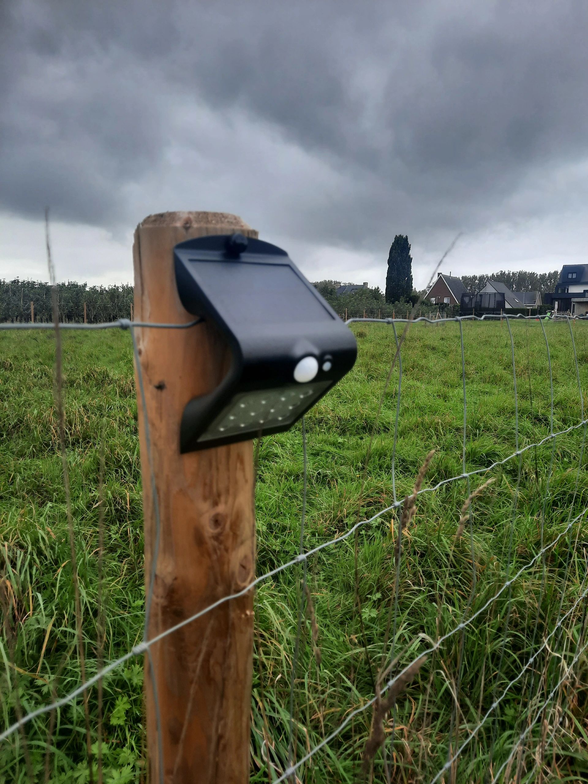 Solar wandlamp Carl met 14 leds en bewegingsmelder op zonne energie