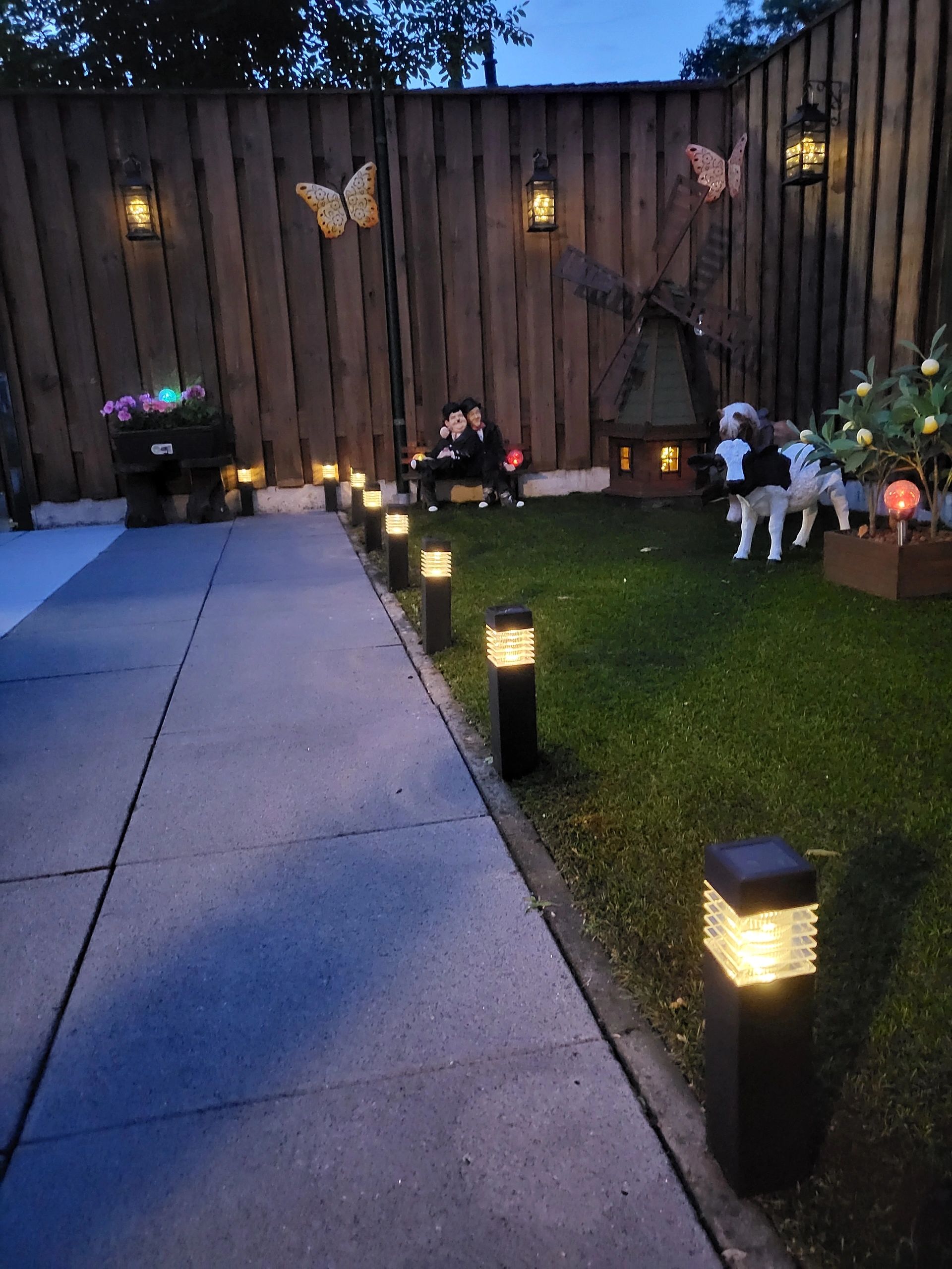 Solar priklamp Condor met warm wit licht set van 2