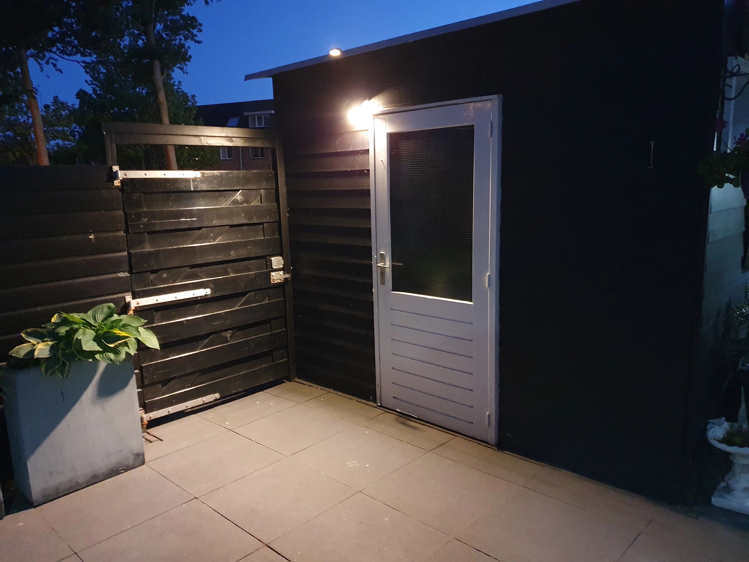 Solar wandlamp Carl II met bewegingsmelder op zonne-energie