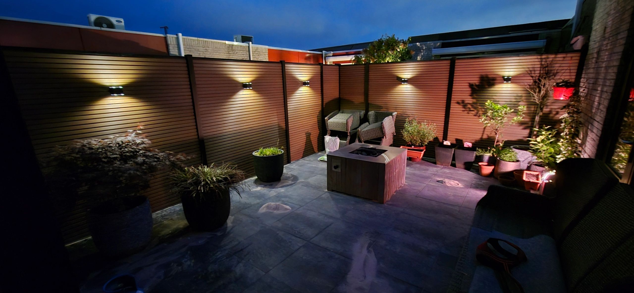 Solar LED wandlamp up downlight Emme recht