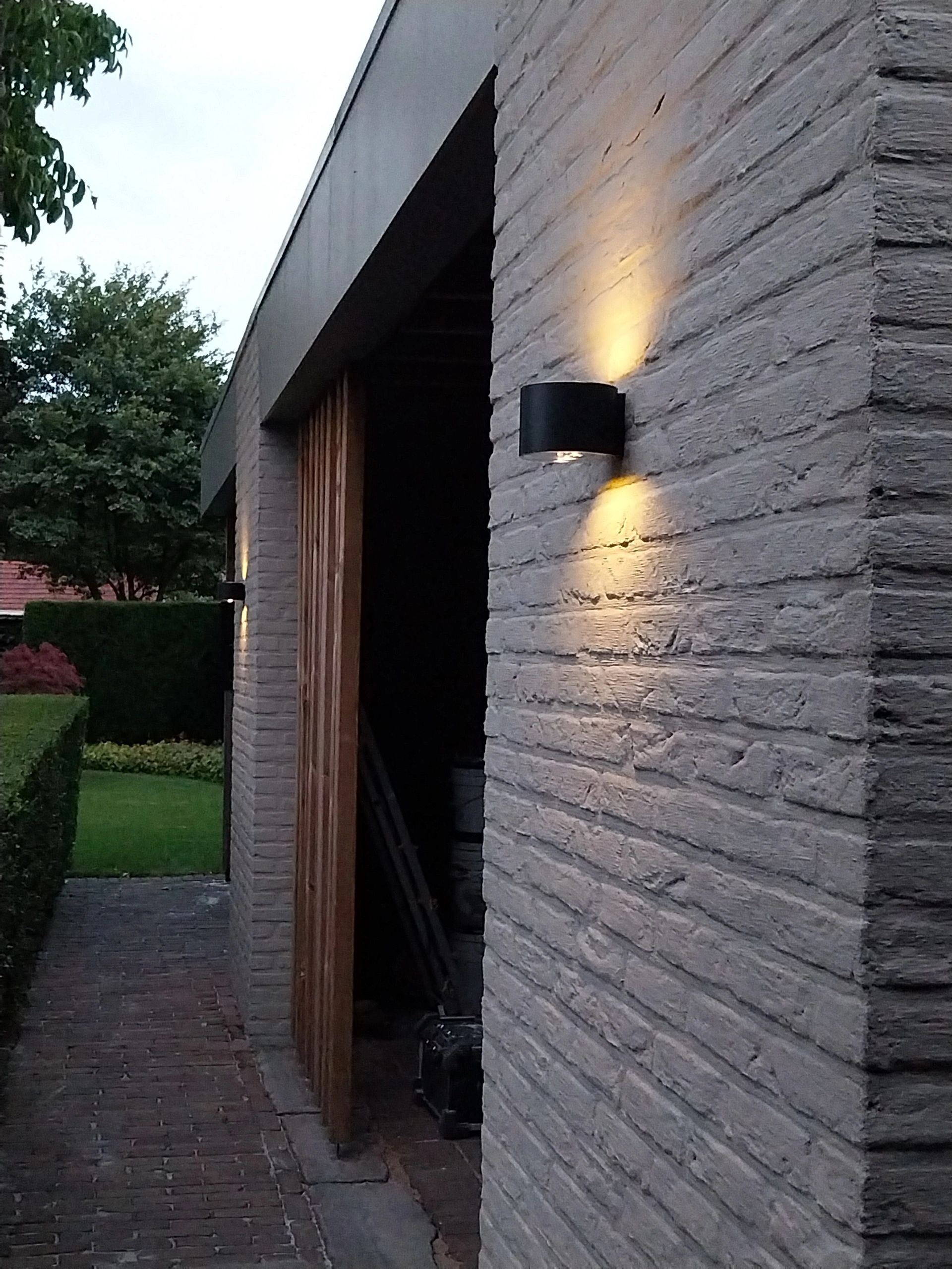 Solar LED wandlamp up downlight Emme rond