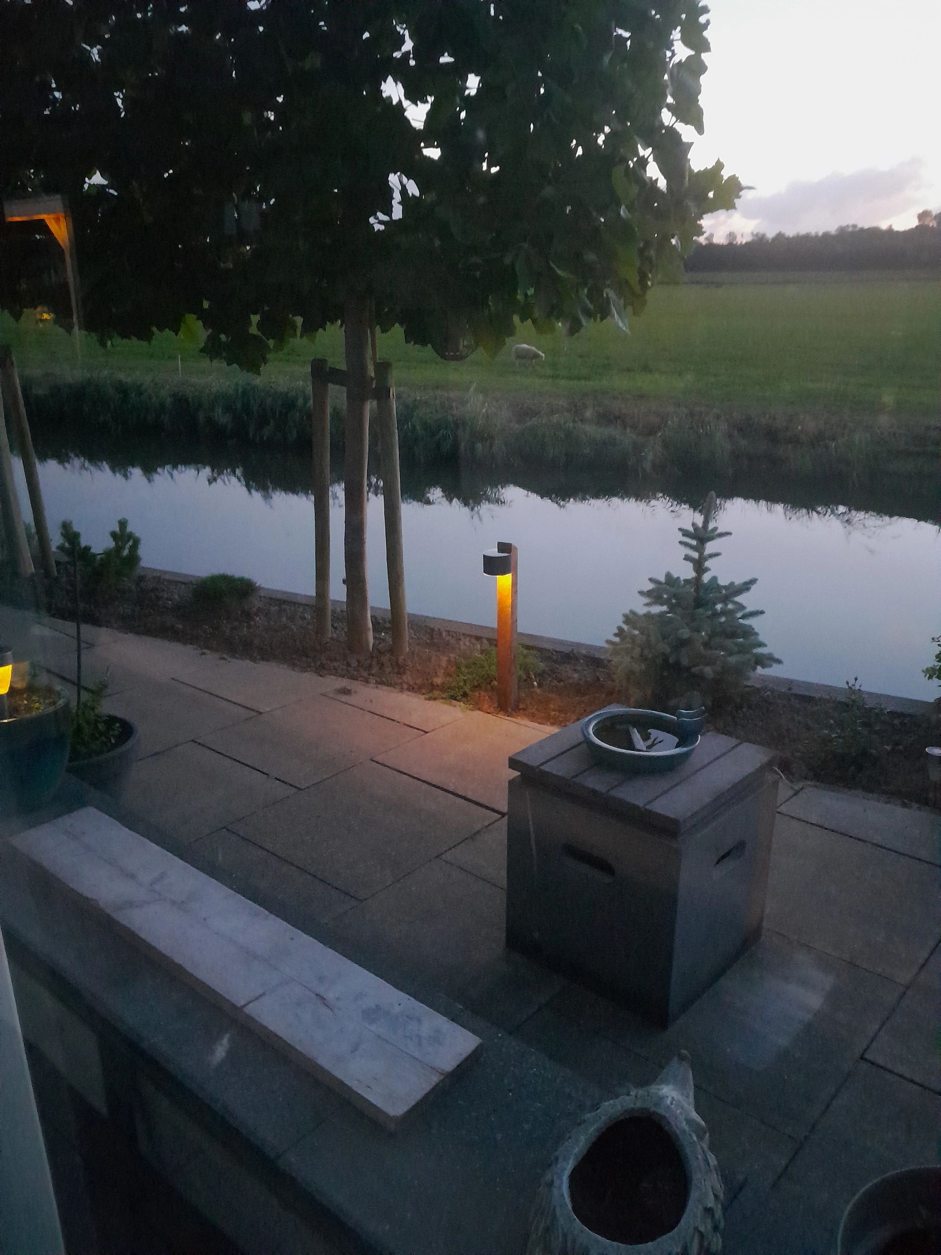Solar LED wandlamp op zonne energie Sven rond