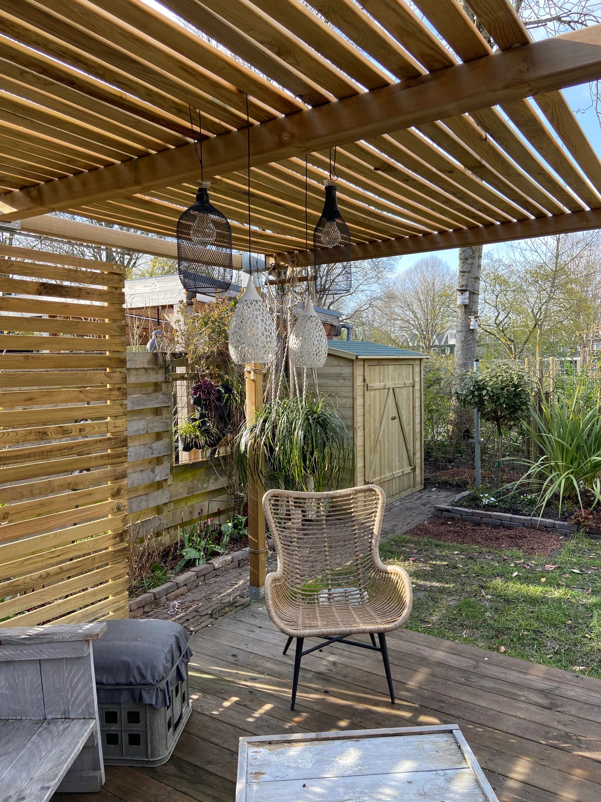 Solar hanglamp Saga White met schemersensor