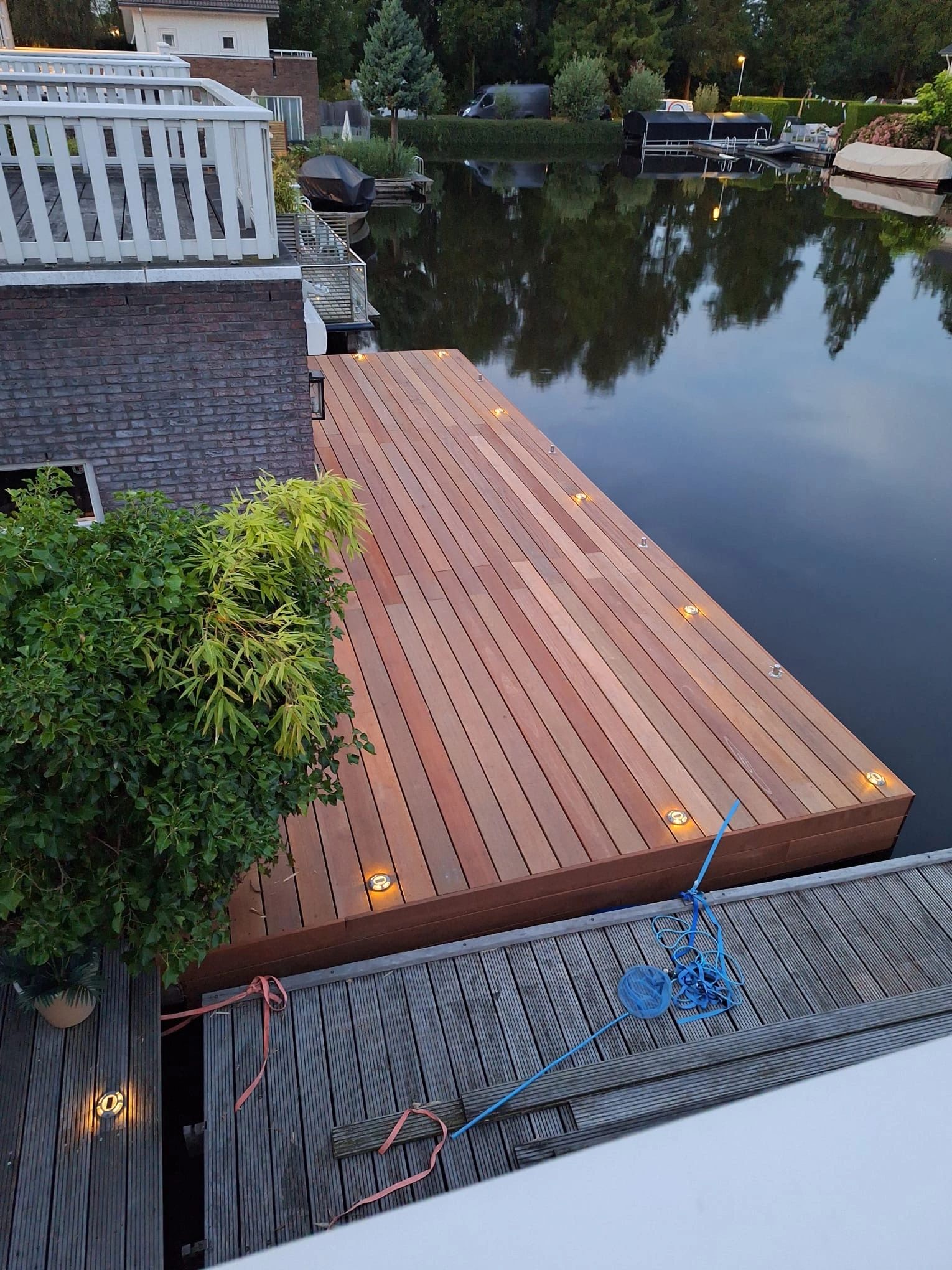 Solar grondspot Shield op zonne energie voordeelset van 4 stuks