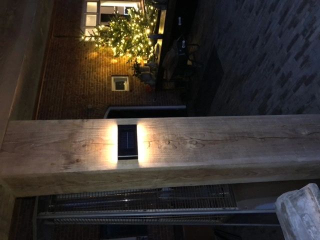 Solar up down wandlamp Tube met warm wit licht