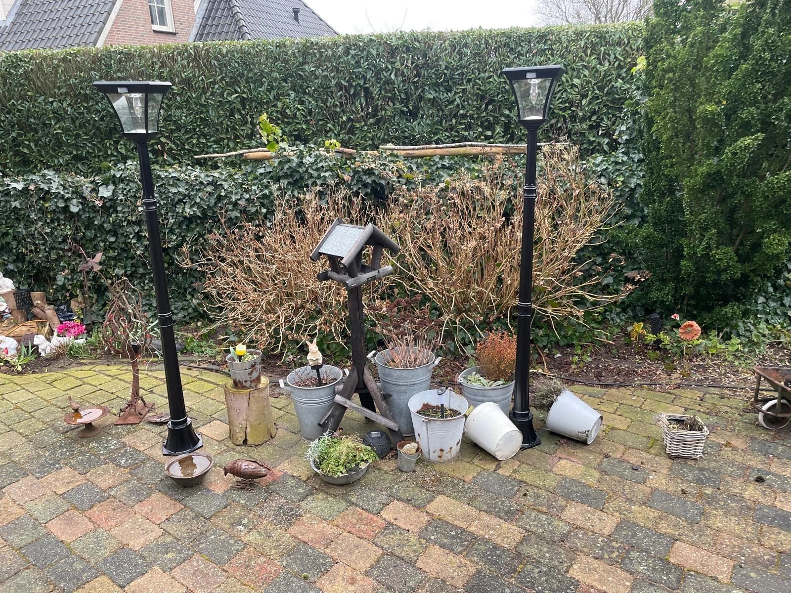 Solar buitenlamp London lantaarn hoog op zonne energie