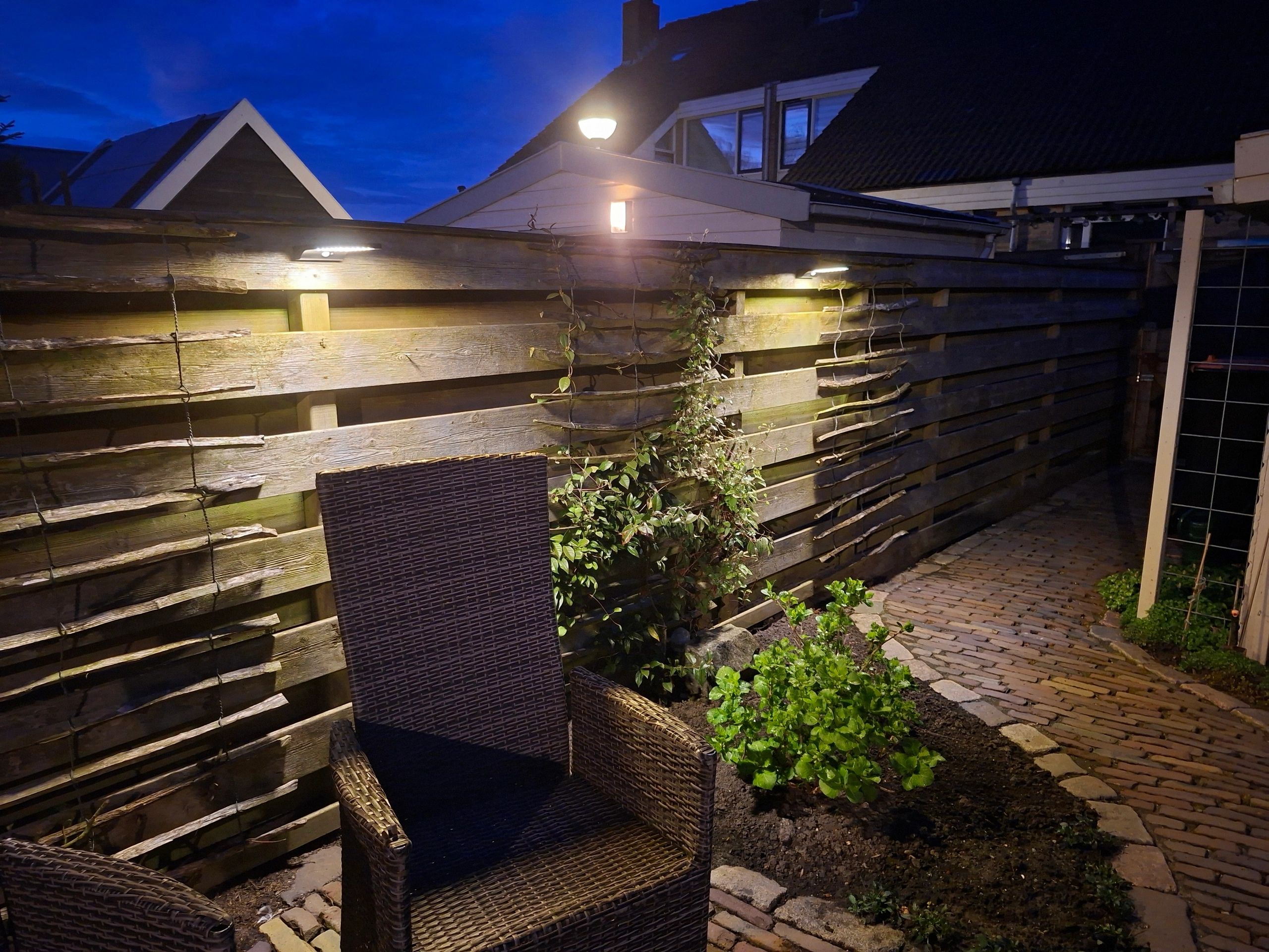 Solar wandlamp Slim met 36 leds en bewegingsmelder Zilver Voordeelset