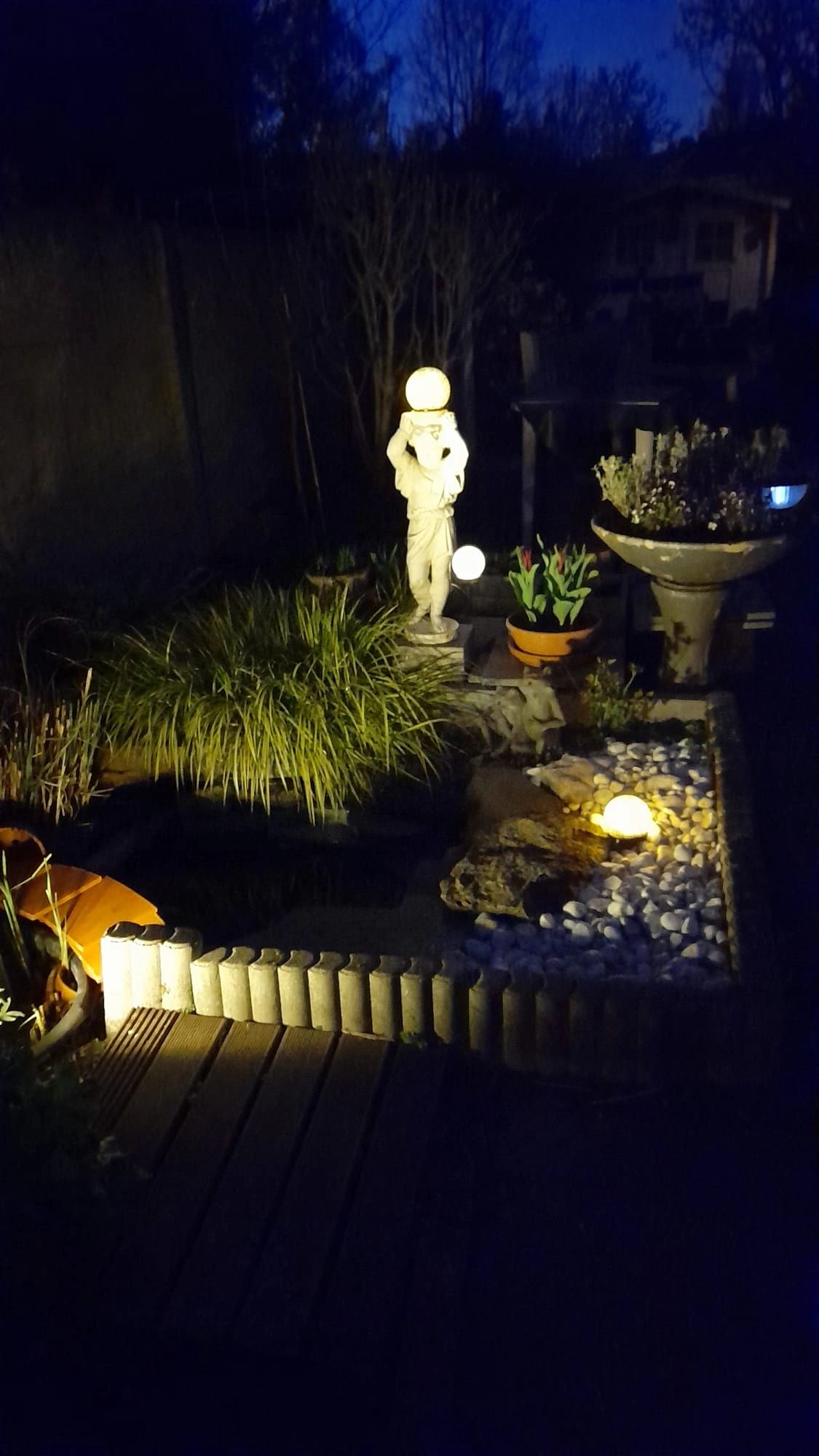 Solar tafel- en priklamp Comet met warm wit licht - Voordeelset van 2 (small + medium)