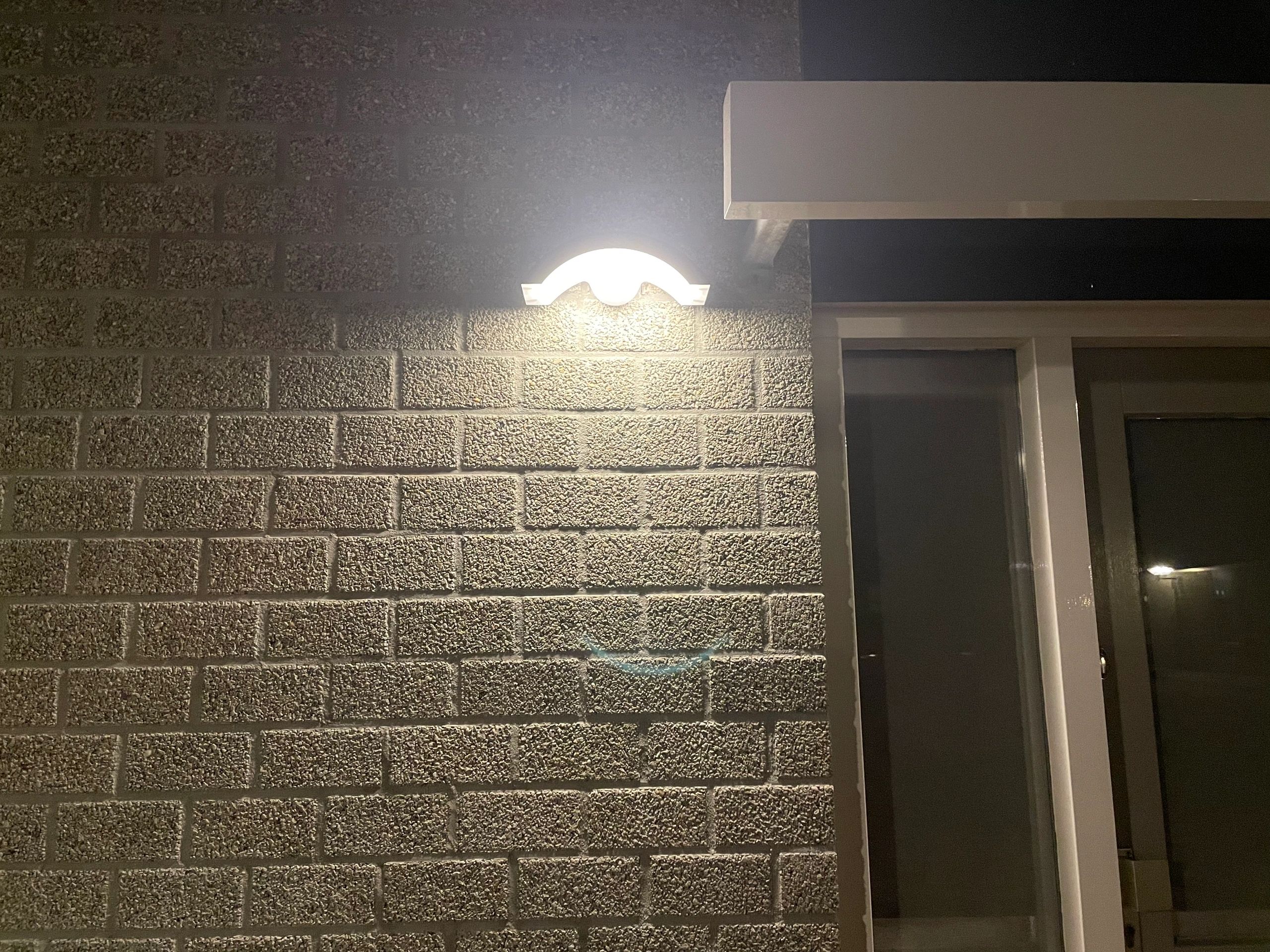 Solar wandlamp Ufo II met bewegingsmelder buitenlamp op zonne energie