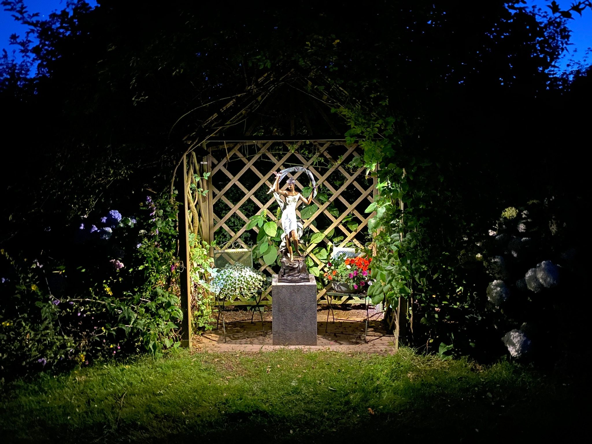 Solar spot Heads complete set met twee spots en los solarpaneel