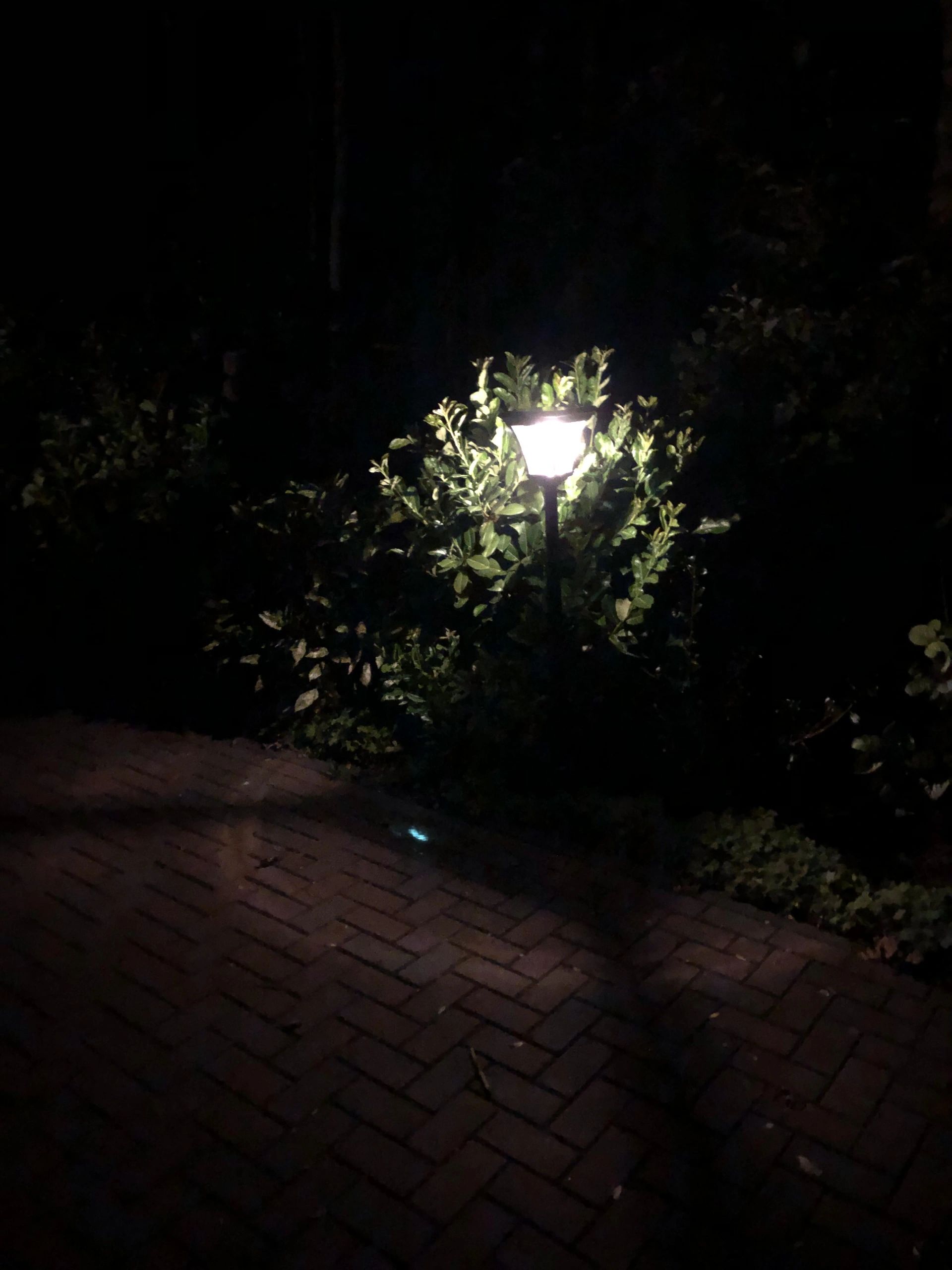 Solar buitenlamp London lantaarn midden hoog zwart op zonne energie