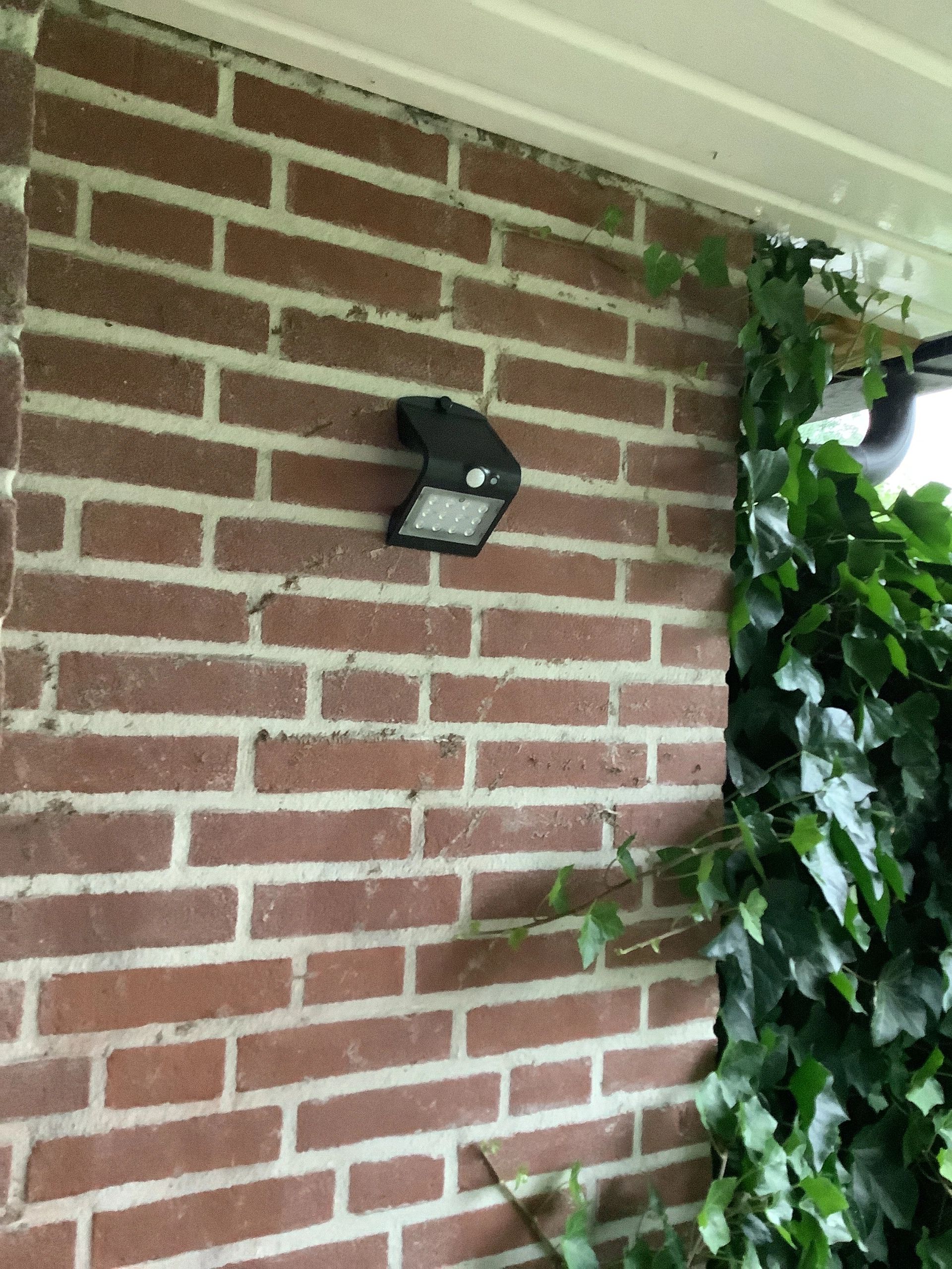 Solar wandlamp Carl met 14 leds en bewegingsmelder op zonne energie