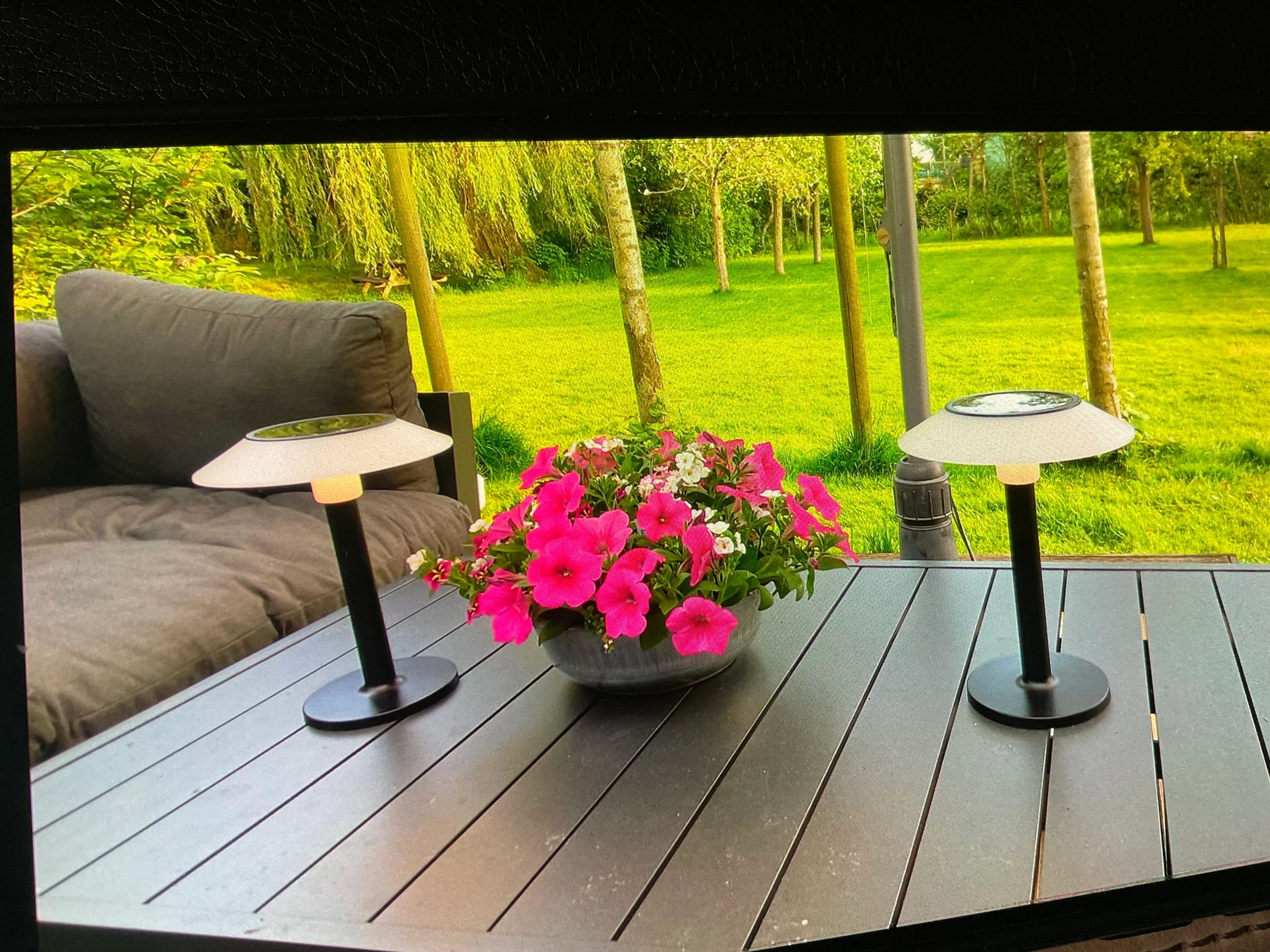 Solar tafellamp Juno op zonne energie