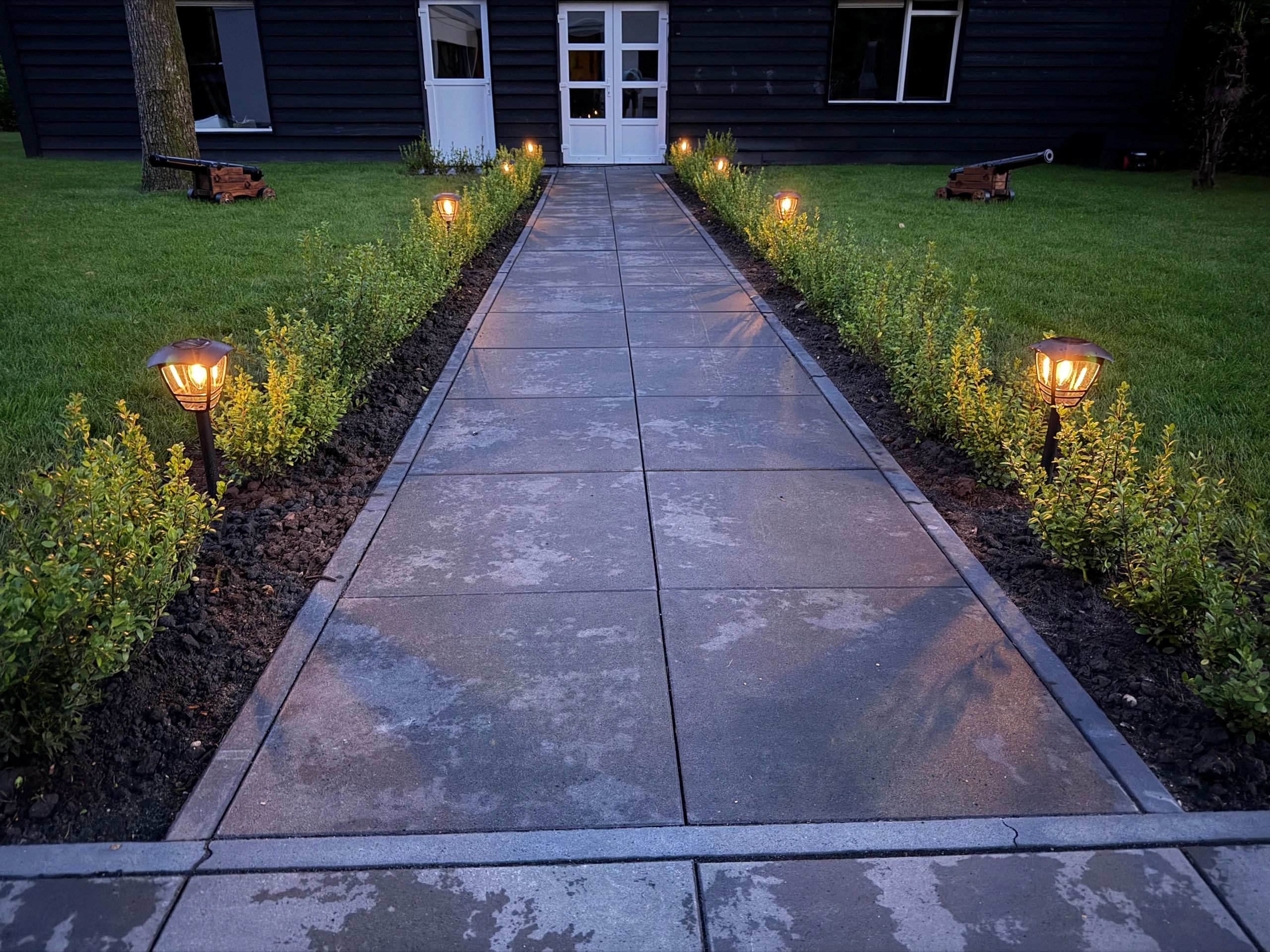 Solar priklamp Prickle met warm wit licht set van 2