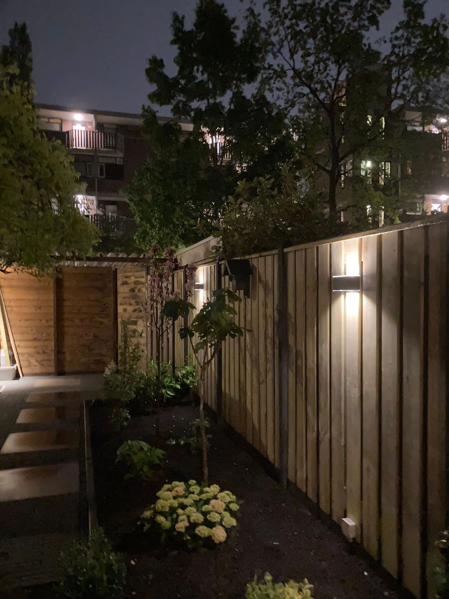 Solar LED wandlamp up downlight Olaf
