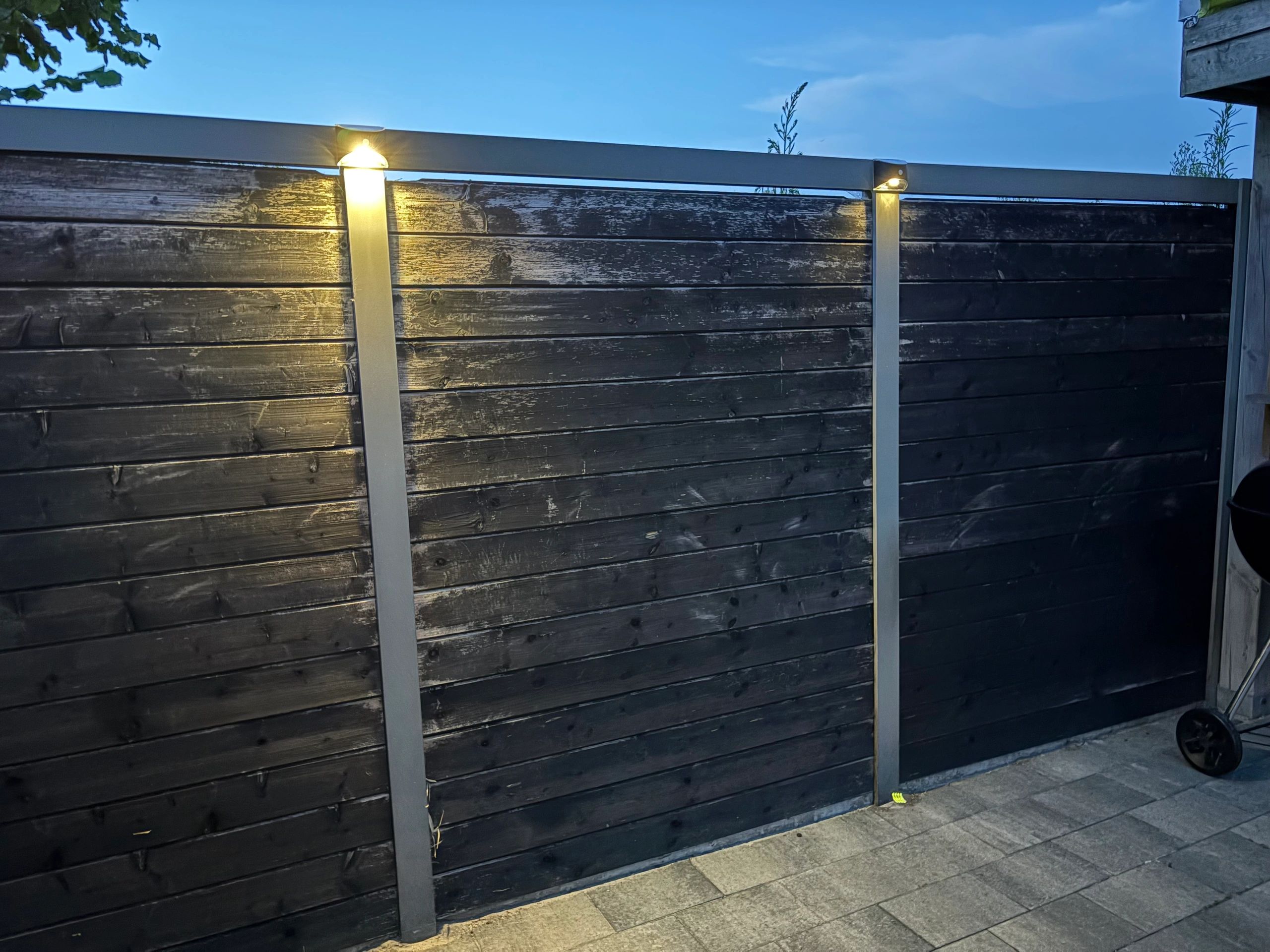 3x Solar wandlamp Flint zwart met bewegingsmelder op zonne energie Warm wit