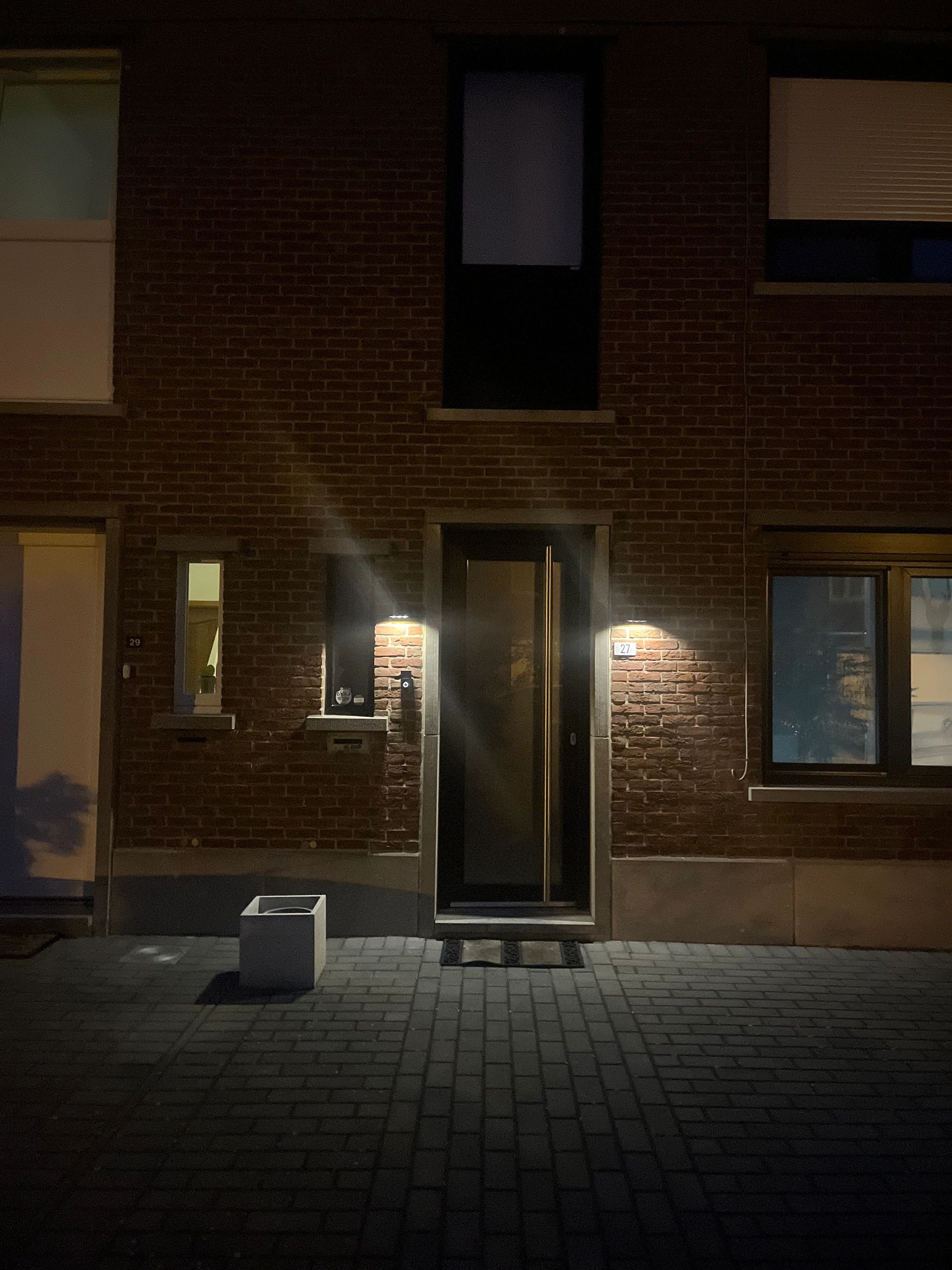 Solar LED wandlamp op zonne energie Sven rond