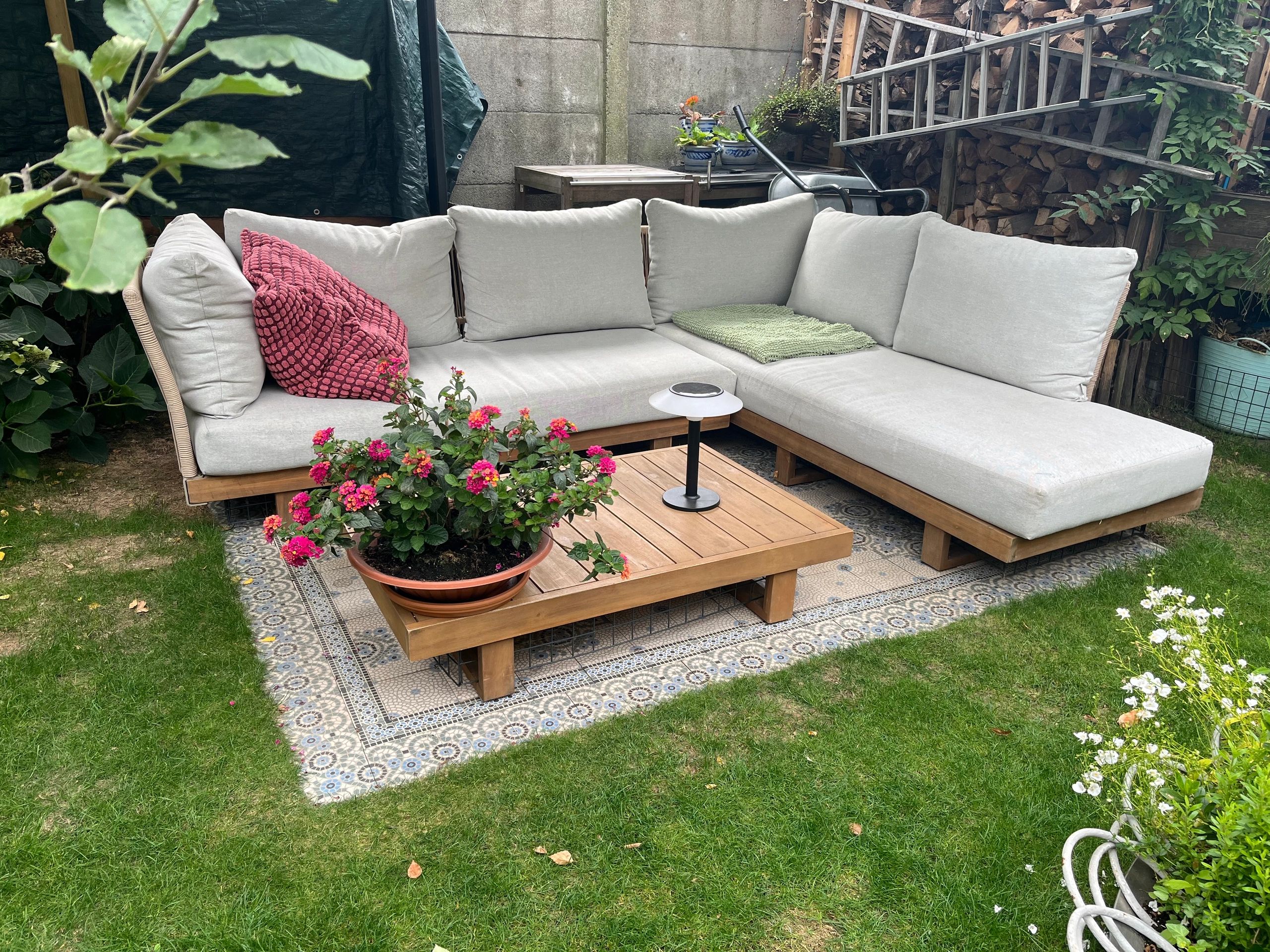 Solar tafellamp Juno op zonne energie