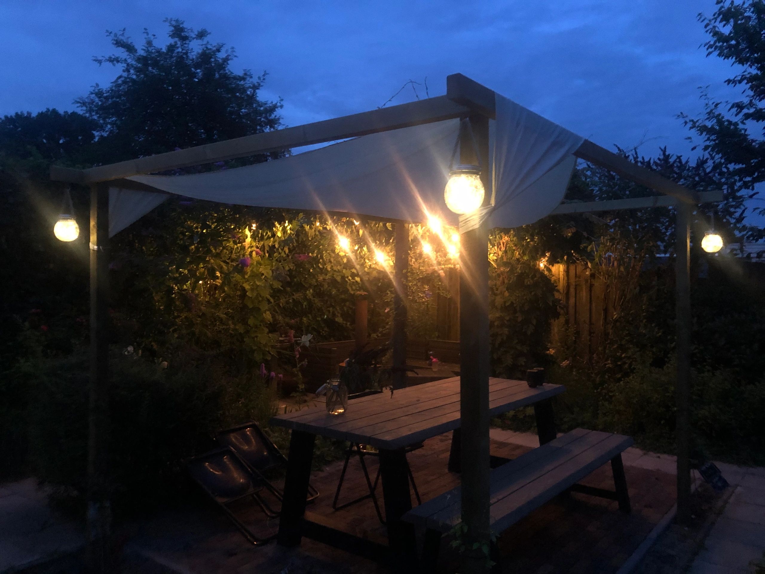 Solar hanglamp Betsy op zonne-energie - Voordeelset 3 stuks - Glazen bol met 30 leds