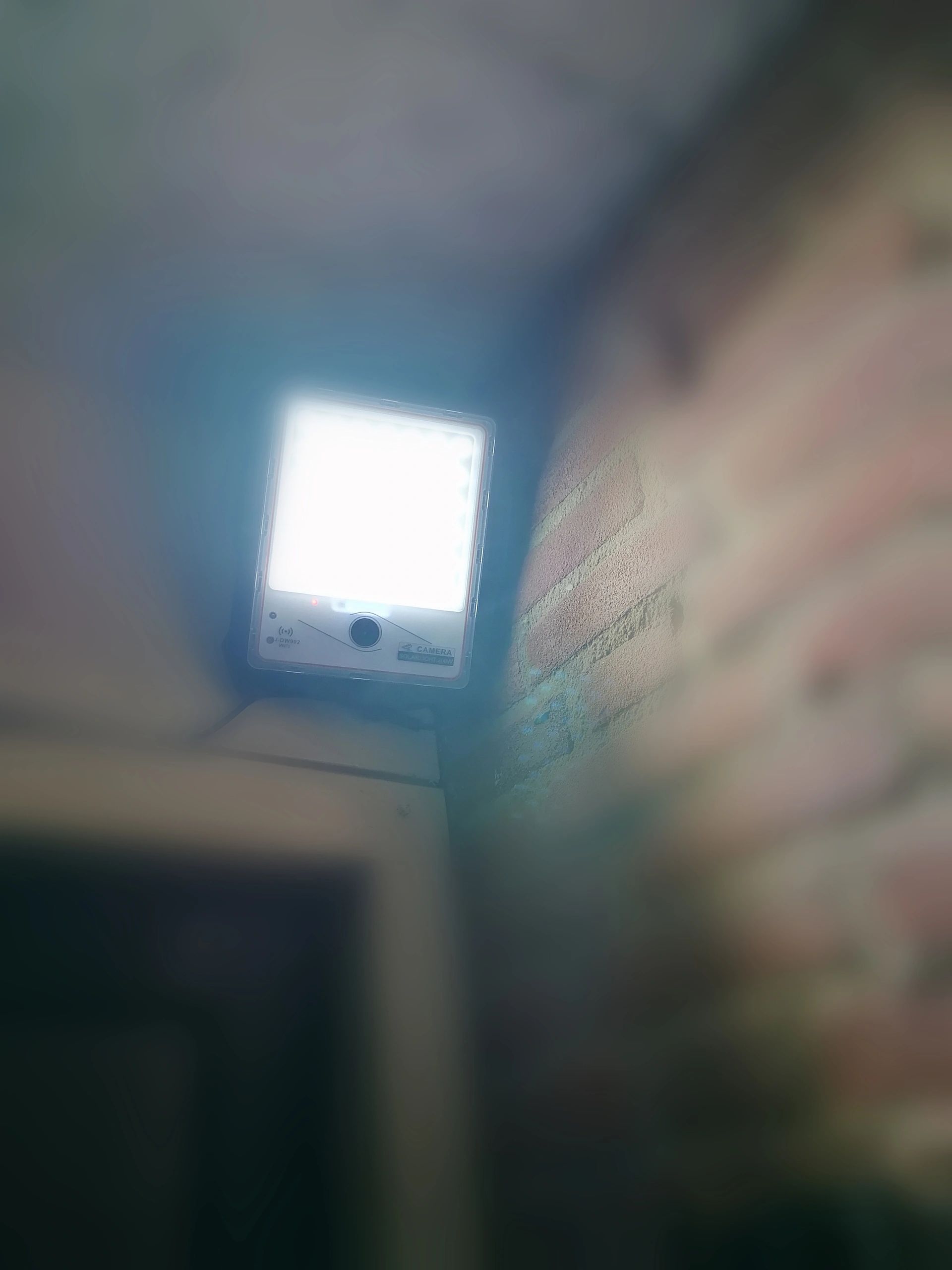 Solar veiligheidslamp Focus met camera en los zonnepaneel