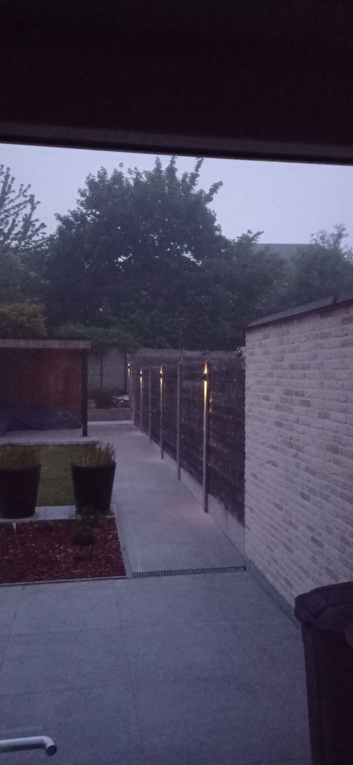 Solar up down wandlamp Roxx met warm en koud wit licht set van 2